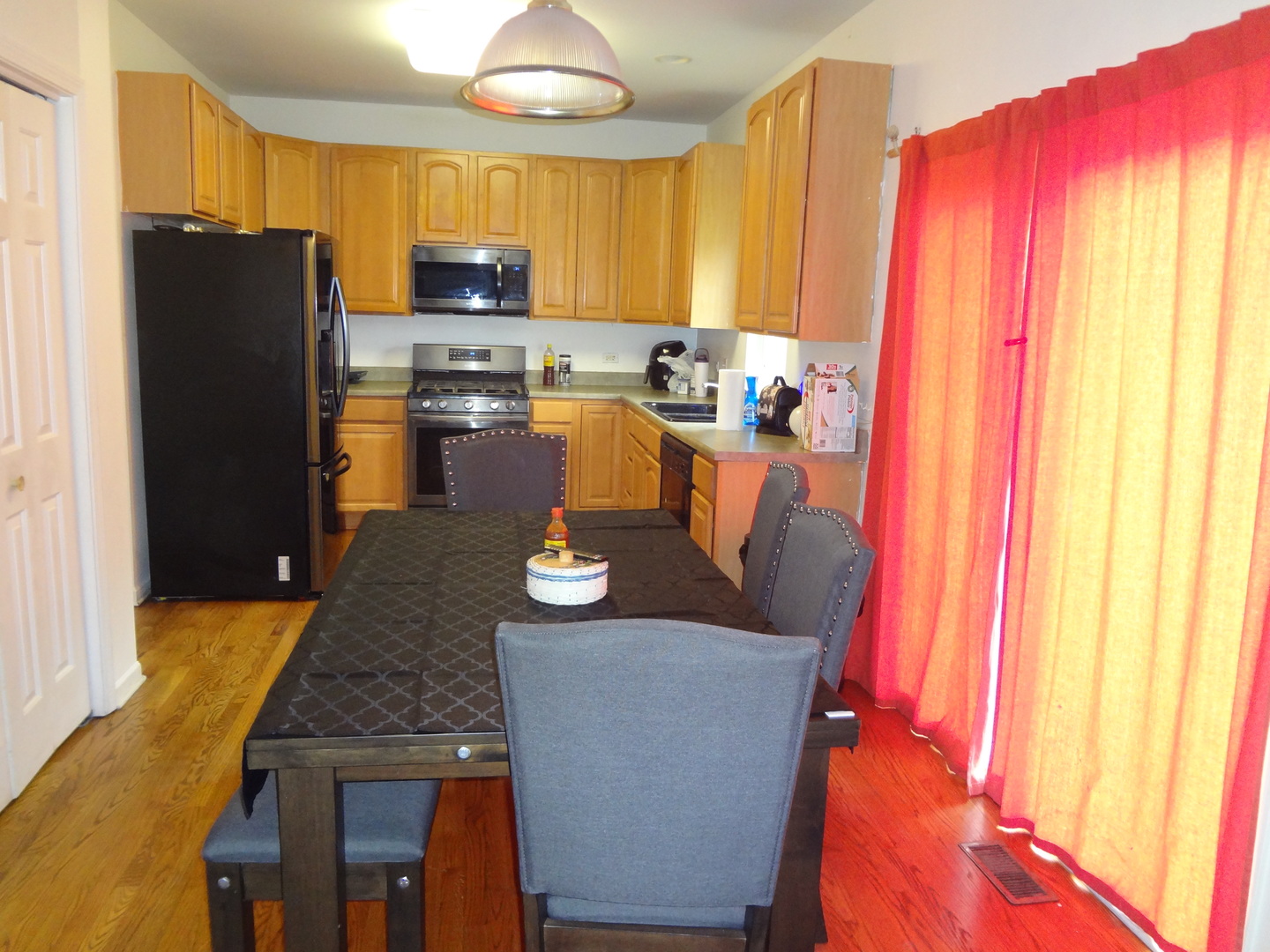 5th image of 1035 Deer Creek Rd, Carpentersville, IL 60110 | MLS# 12721810