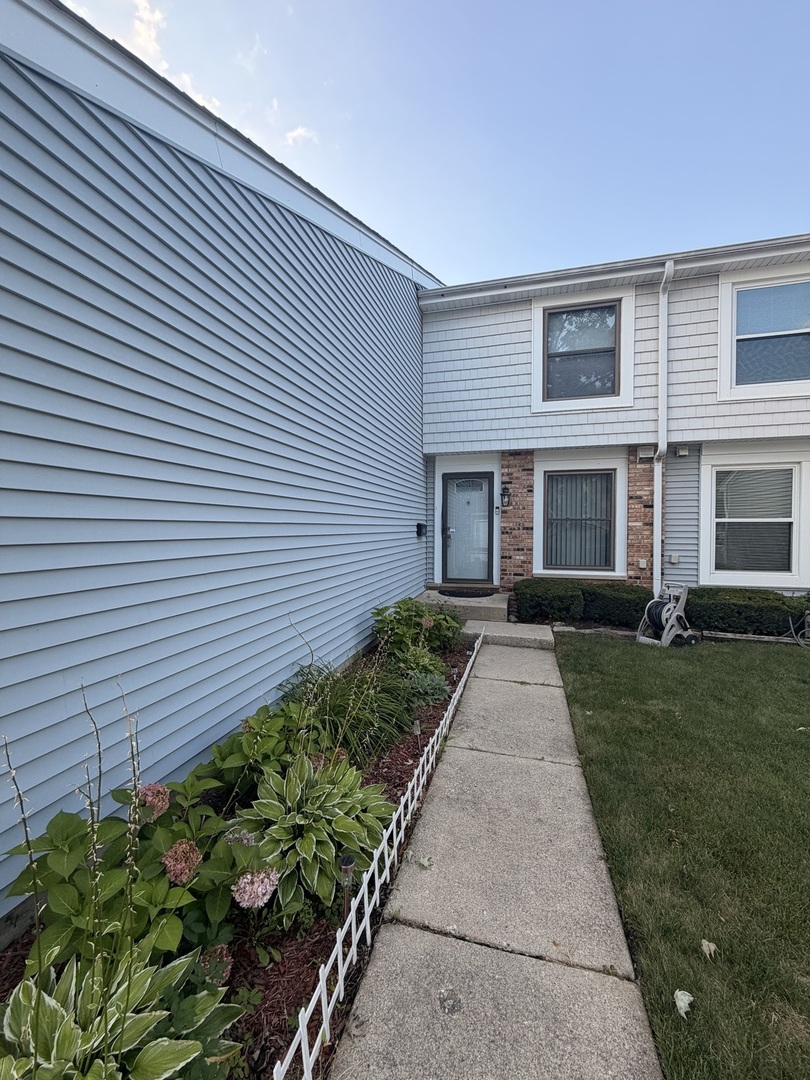 1st image of 1984 Dunmore Pl, Hoffman Estates, IL 60169 | MLS# 12721818