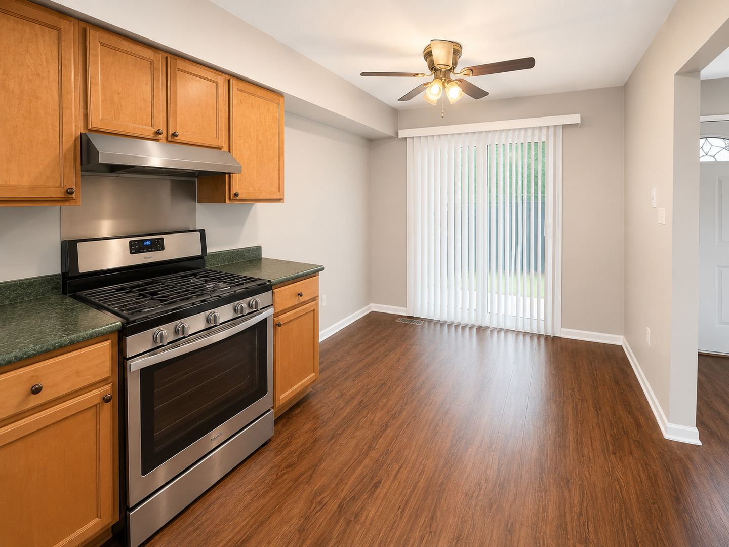 3rd image of 1984 Dunmore Pl, Hoffman Estates, IL 60169 | MLS# 12721818