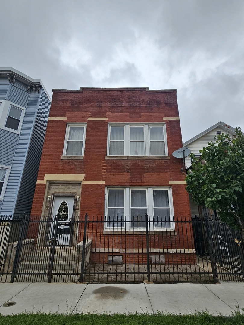 1st image of 2318 W Grand Ave, Chicago, IL 60612 | MLS# 12721831