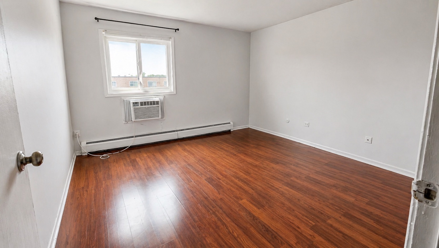 4th image of 155 W Elk Trl, Carol Stream, IL 60188