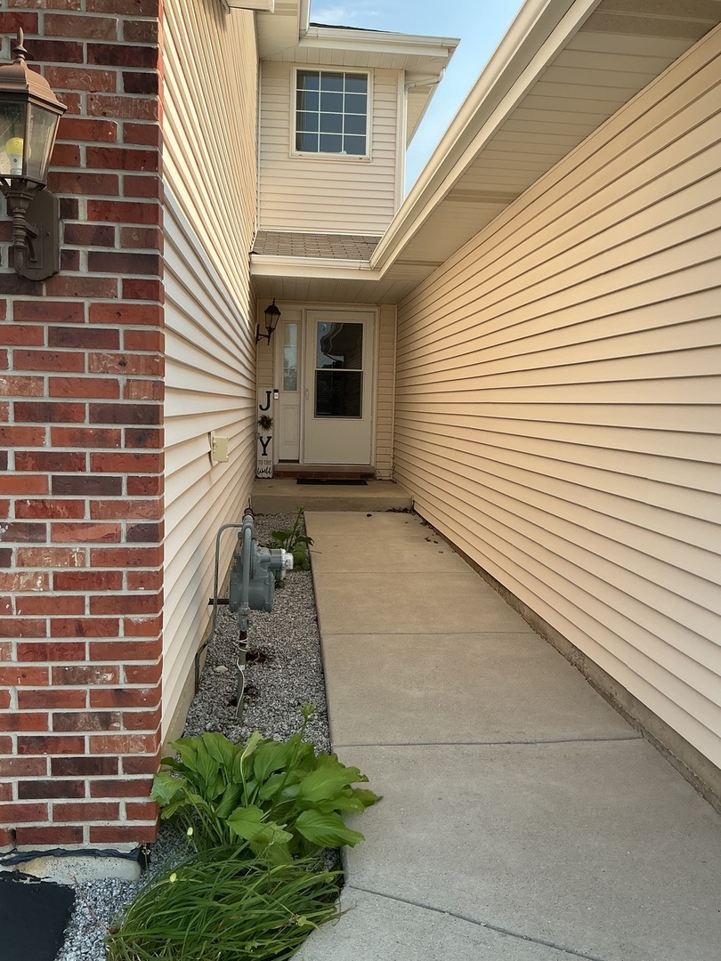 2nd image of 5613 W Sutton Pl, Monee, IL 60449 | MLS# 12721970