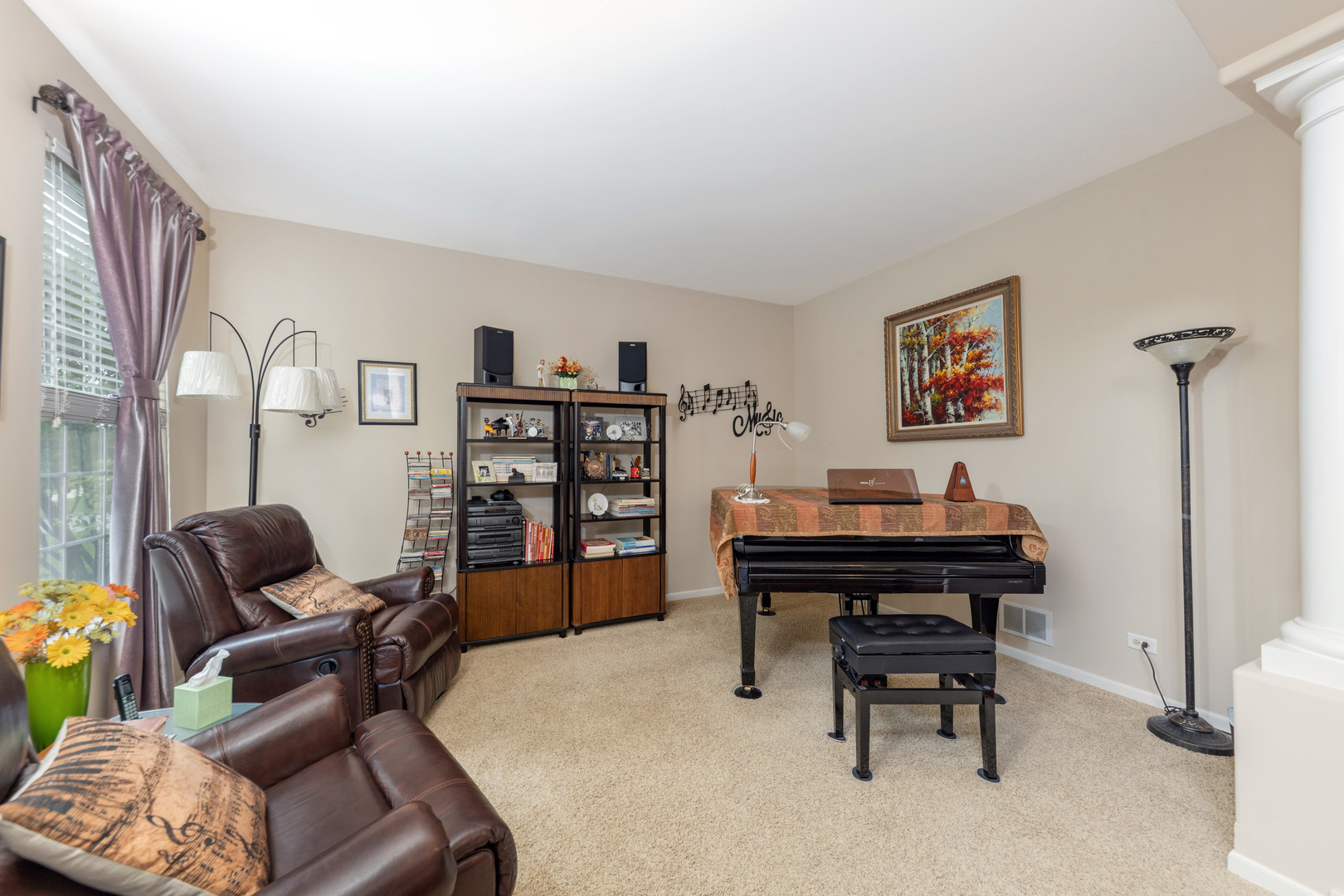 4th image of 815 Preston Ln, Oswego, IL 60543 | MLS# 12721973