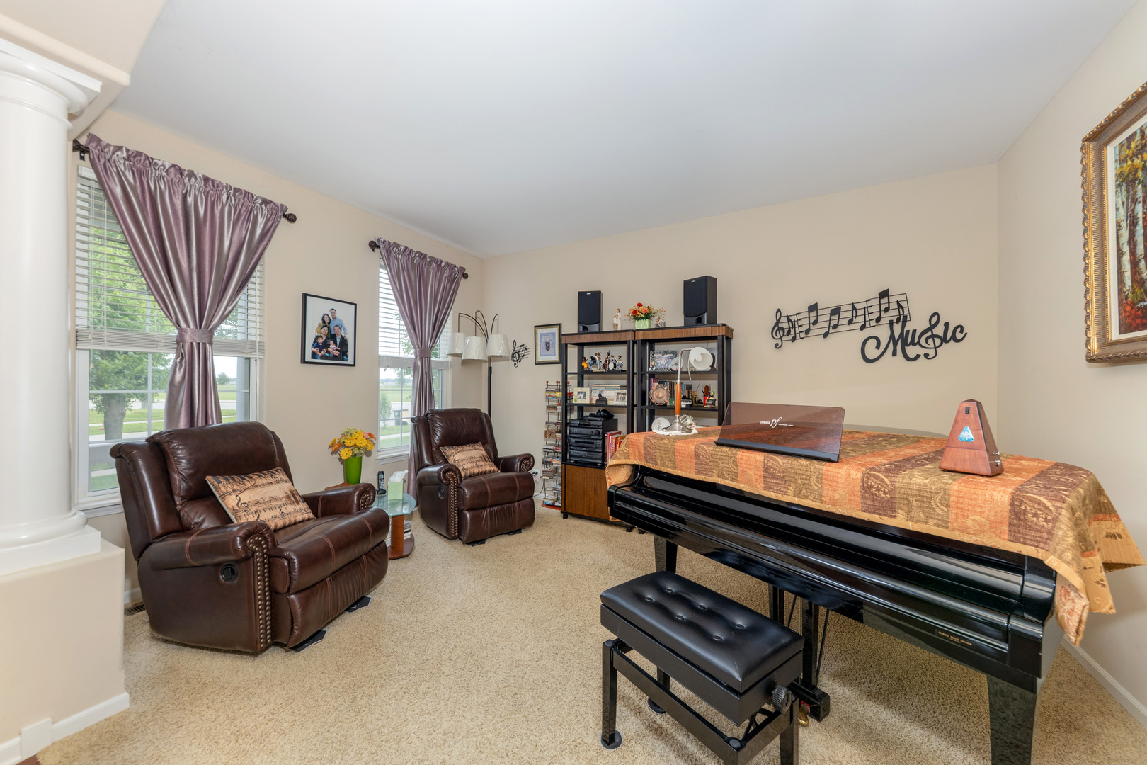 5th image of 815 Preston Ln, Oswego, IL 60543 | MLS# 12721973