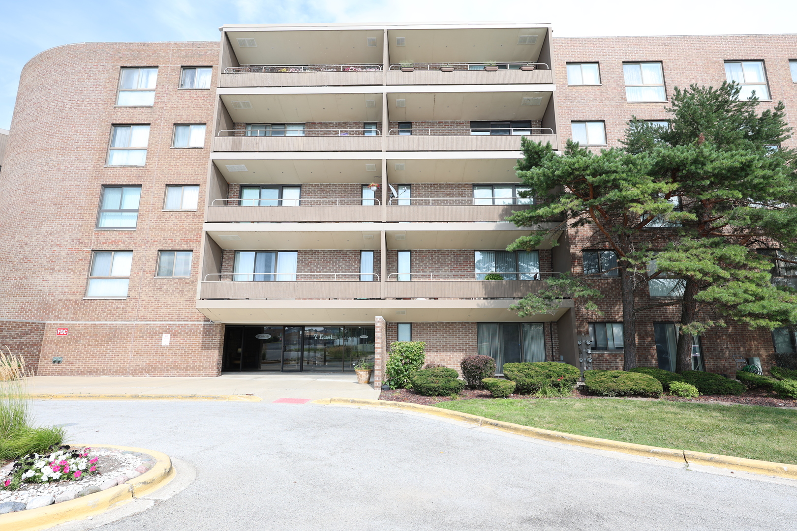 1st image of 7 E Carriageway Dr #408, Hazel Crest, IL 60429 | MLS# 12721985