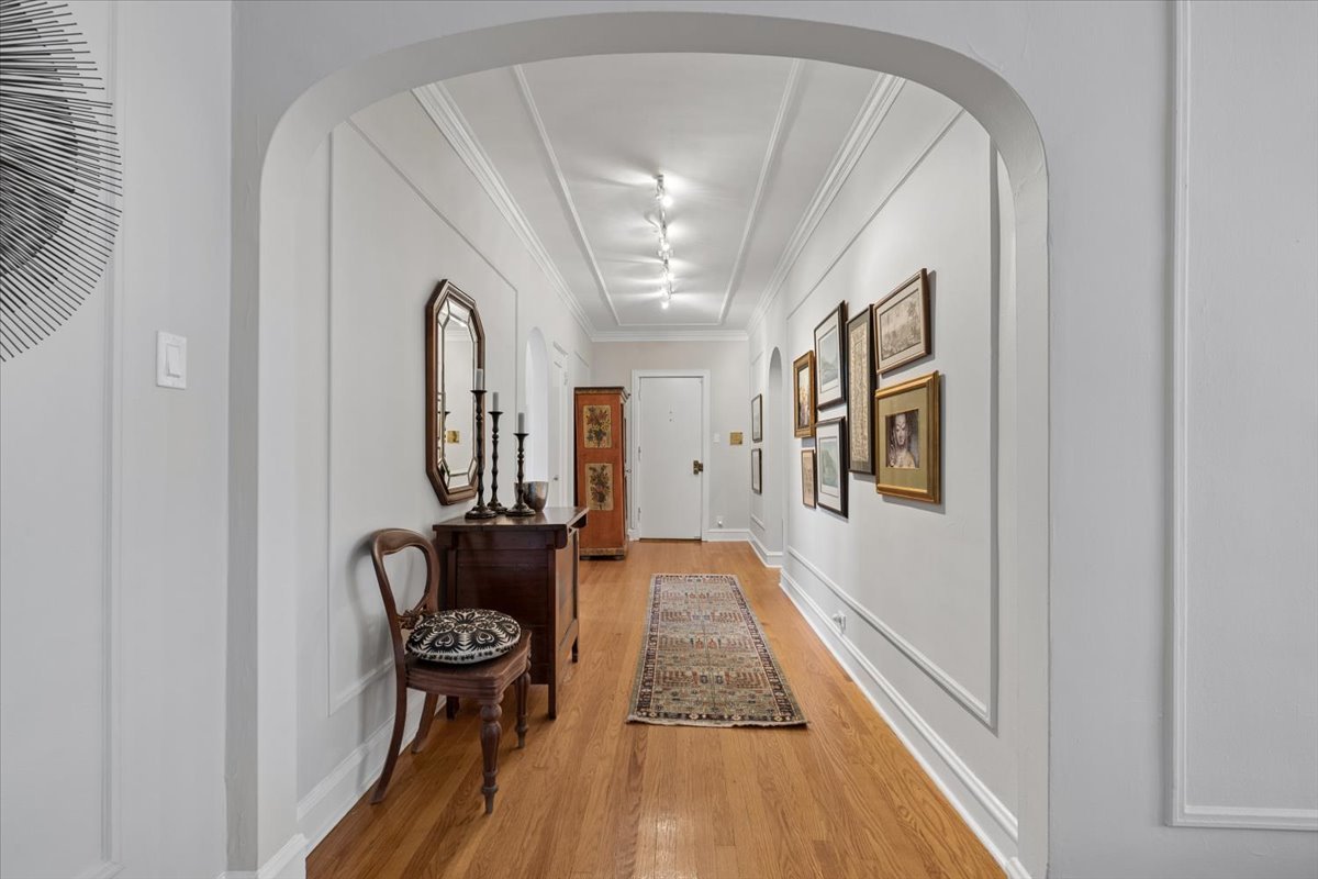 4th image of 486 Sheridan Rd, Evanston, IL 60202