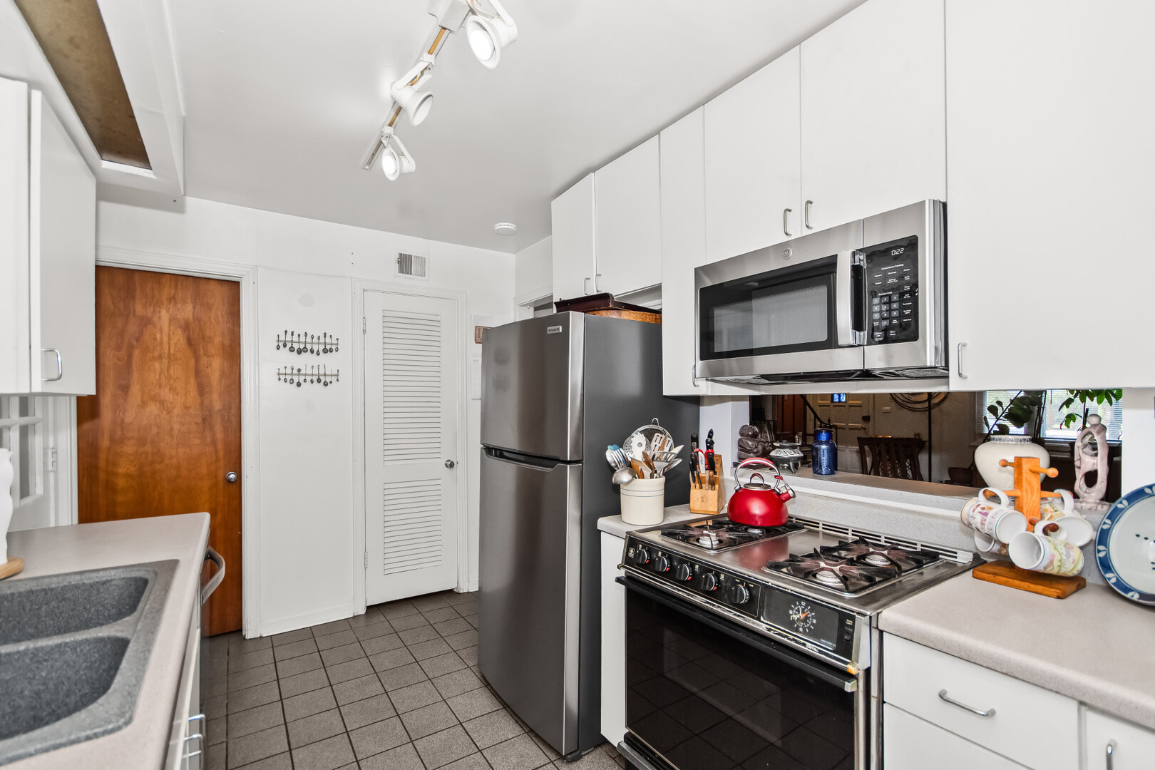 5th image of 3135 Central Crst, Evanston, IL 60201 | MLS# 12722146