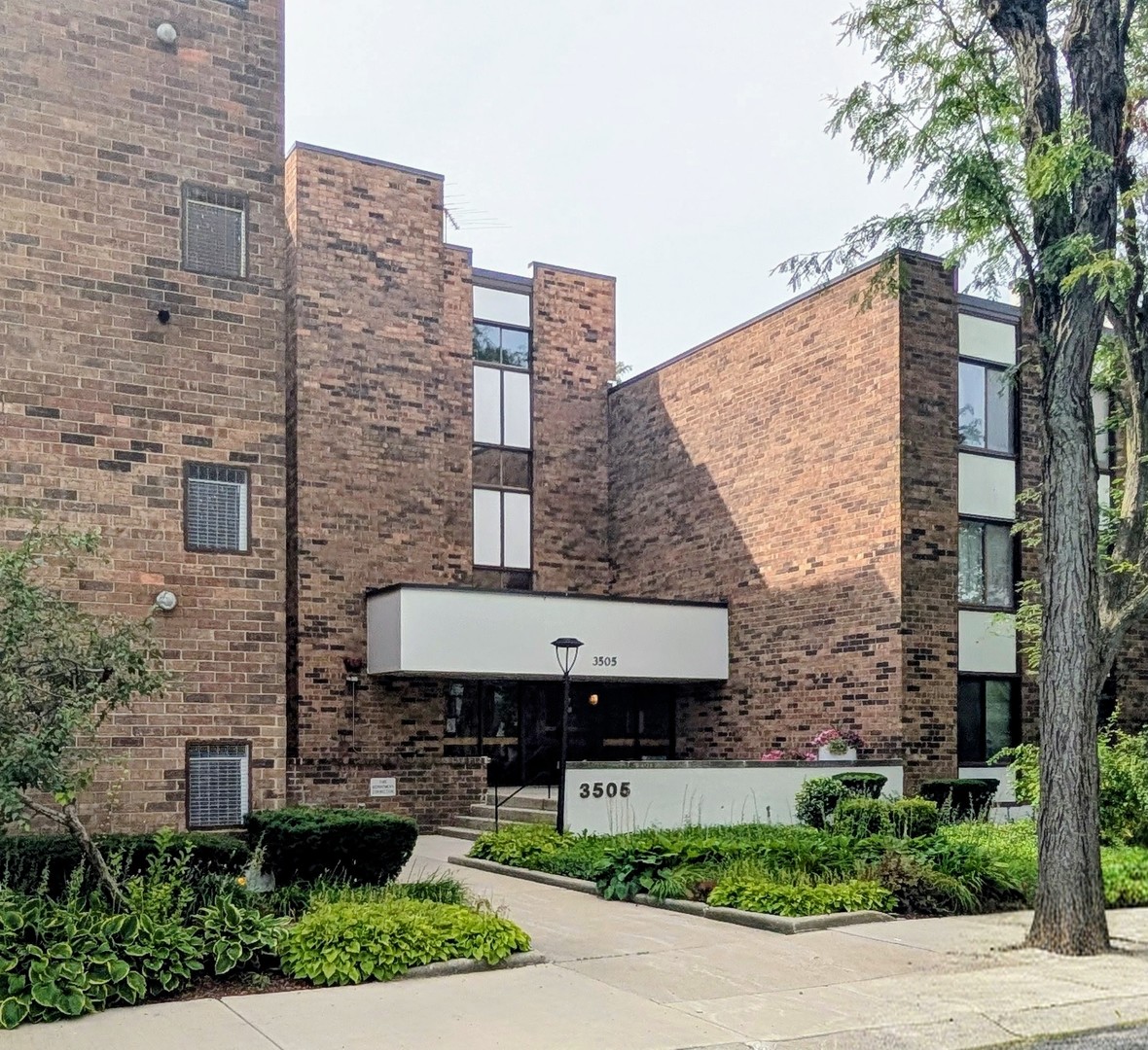 1st image of 3505 Lakeview Dr #104, Hazel Crest, IL 60429 | MLS# 12722269
