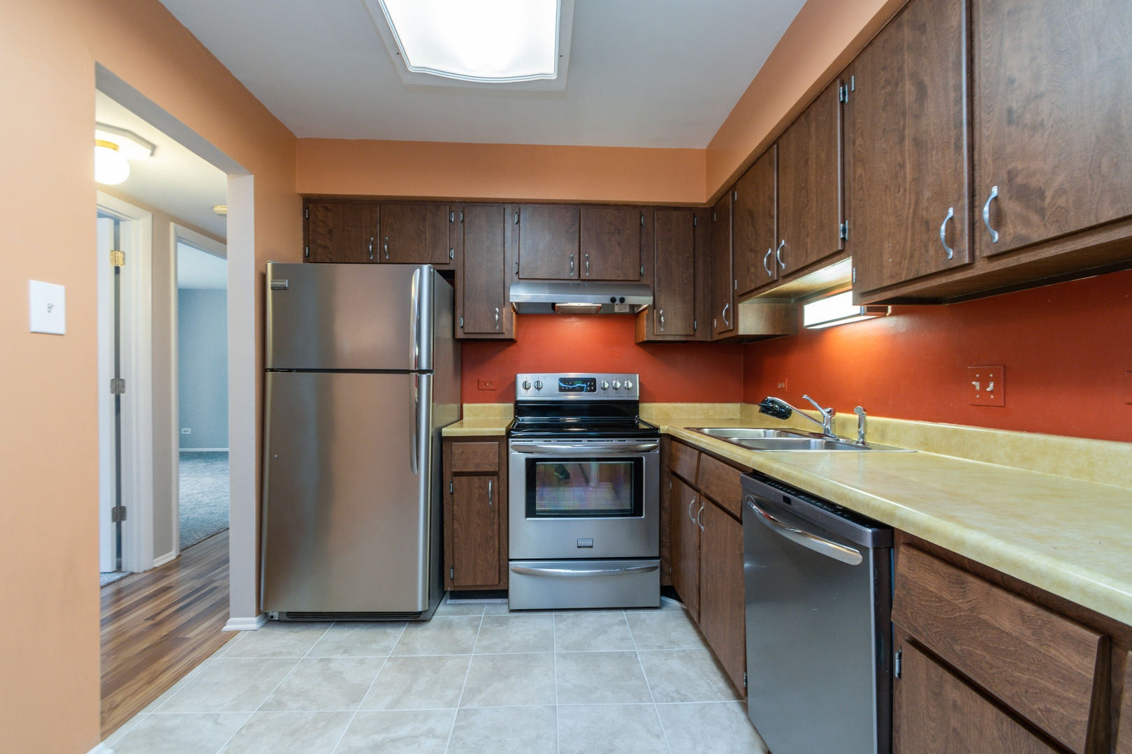 5th image of 18001 Oak Park Ave, Tinley Park, IL 60477