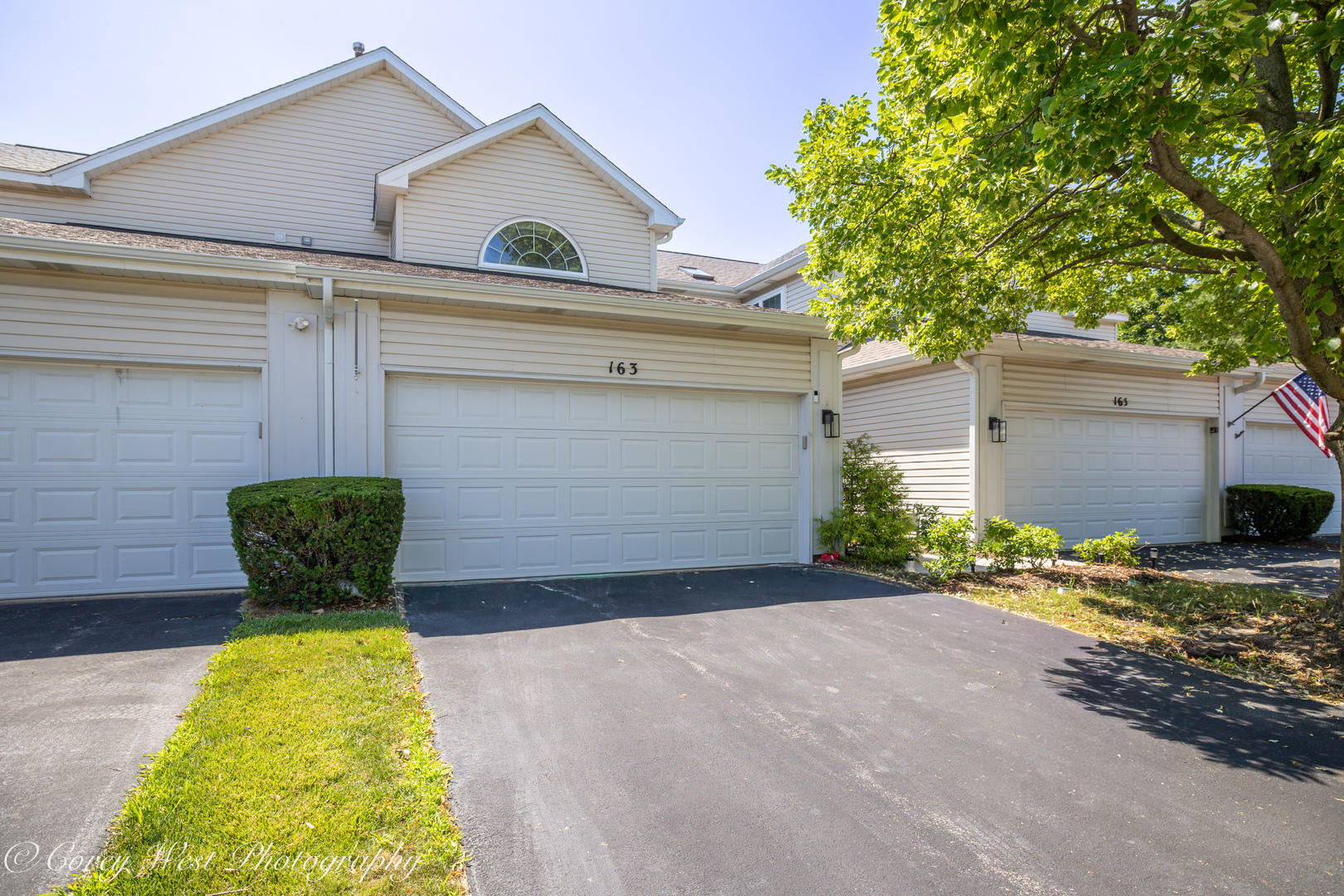 2nd image of 163 N Barton Trl, Batavia, IL 60510 | MLS# 12722389