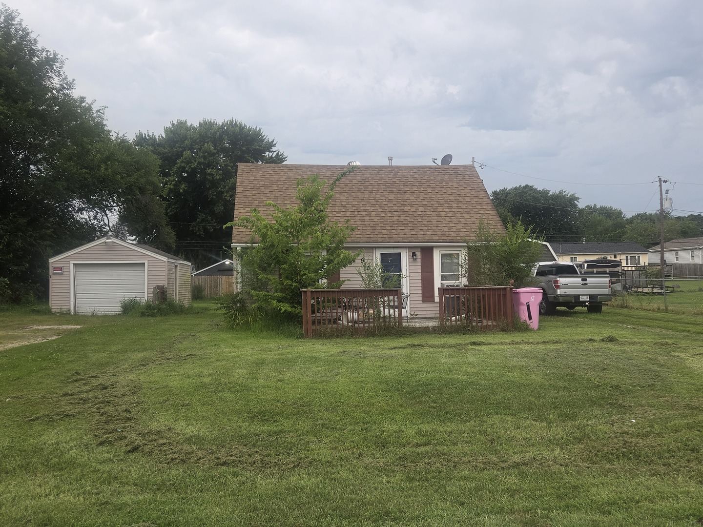 1st image of 915 3rd St, Colona, IL 61241 | MLS# 12722406