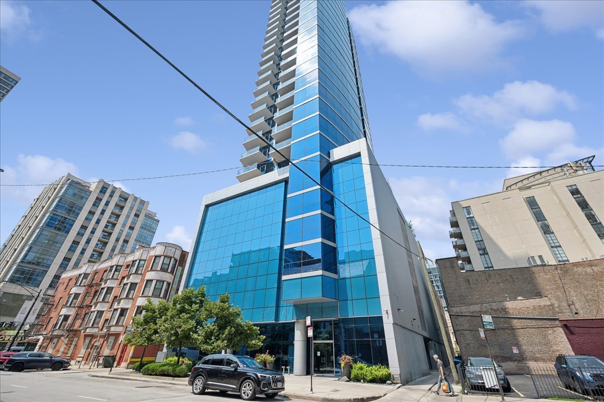1st image of 110 W Superior St #1003, Chicago, IL 60654 | MLS# 12722484