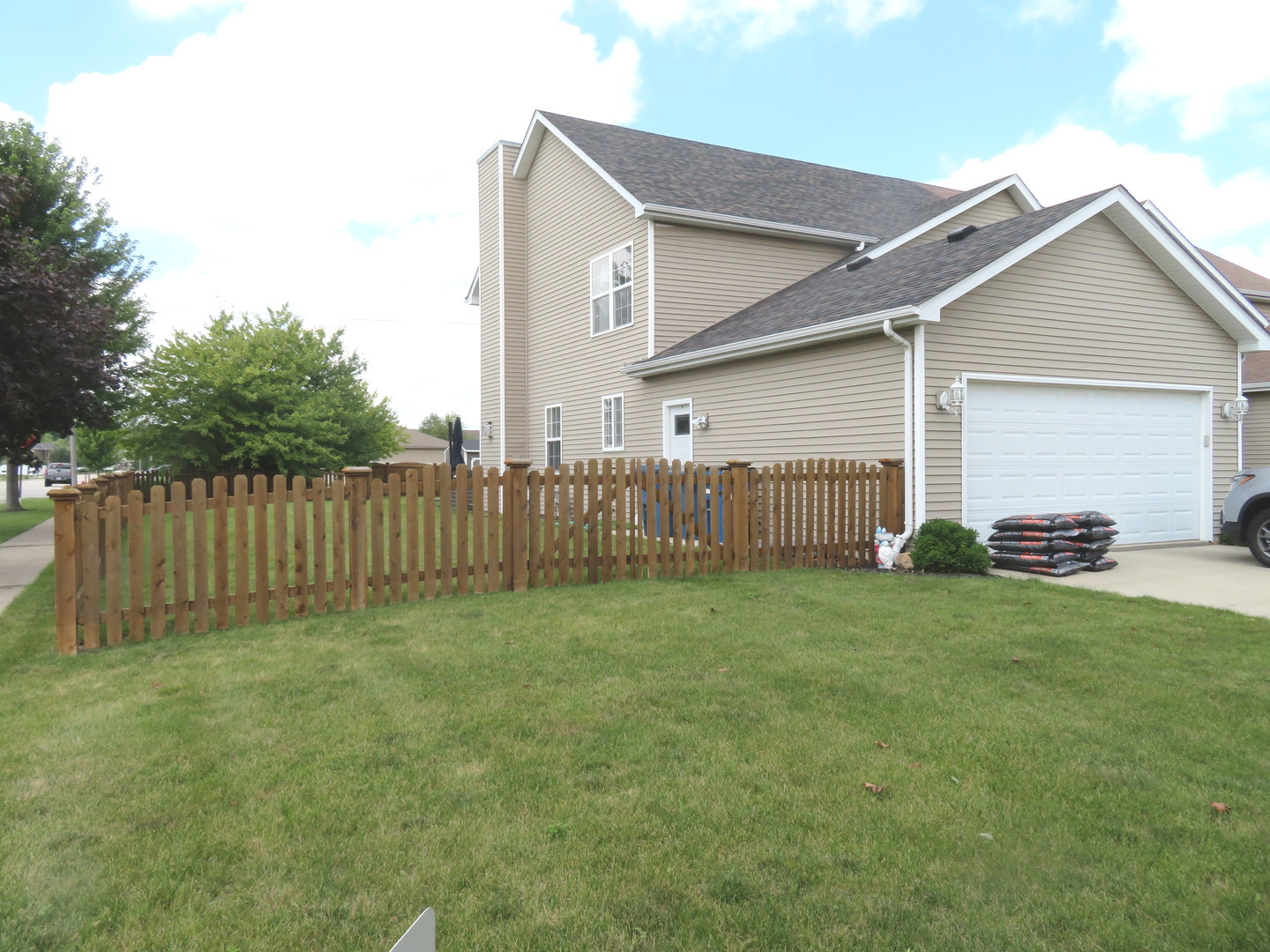 3rd image of 2024 Mountain Rd, Morris, IL 60450 | MLS# 12722593