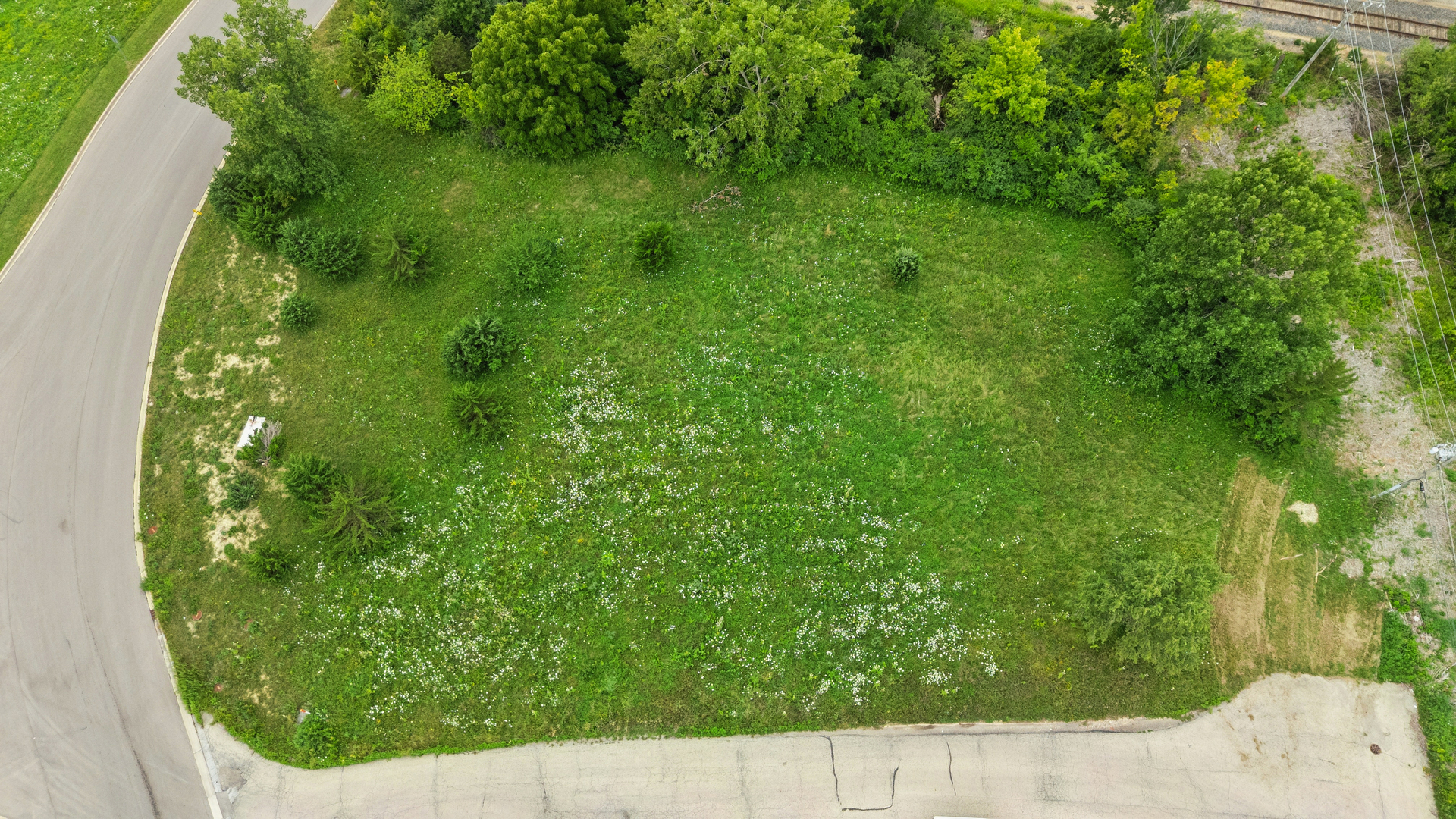 1st image of 105 Oswald Ave, Batavia, IL 60510 | MLS# 12722602