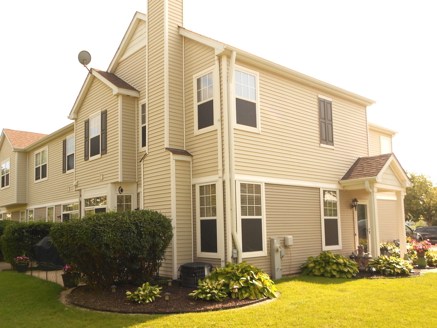 5th image of 1950 Cobblestone Dr, Carpentersville, IL 60110 | MLS# 12722652