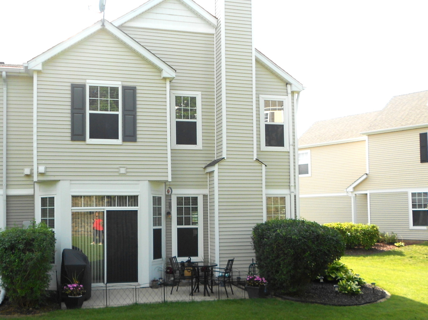 4th image of 1950 Cobblestone Dr, Carpentersville, IL 60110 | MLS# 12722652