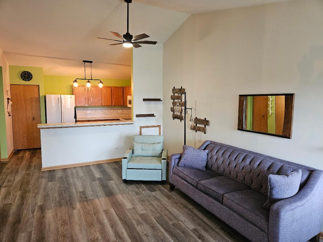 3rd image of 329 Silverstone Dr #329, Carpentersville, IL 60110 | MLS# 12722686