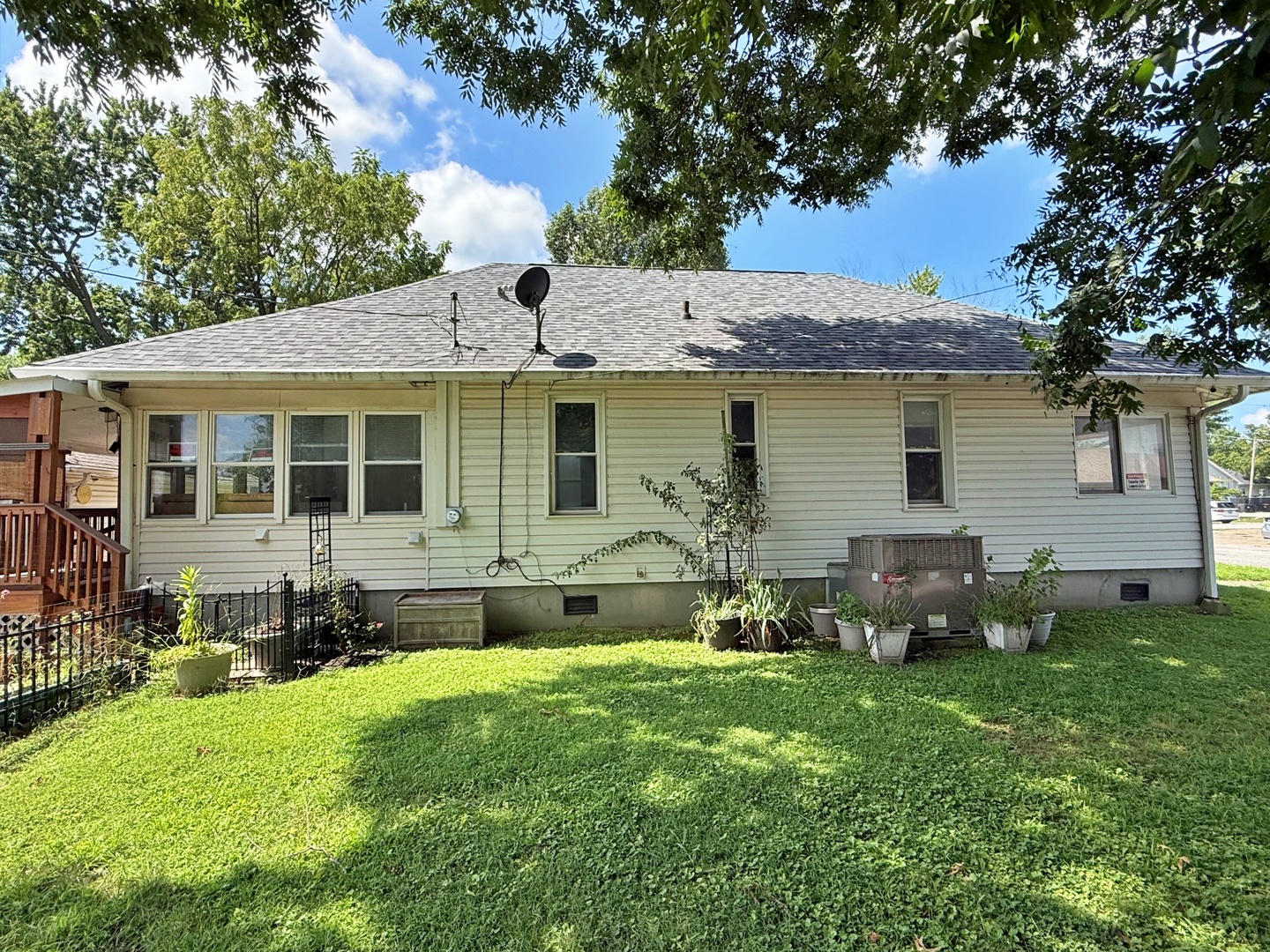 4th image of 1018 Market St, Metropolis, IL 62960 | MLS# 12722696