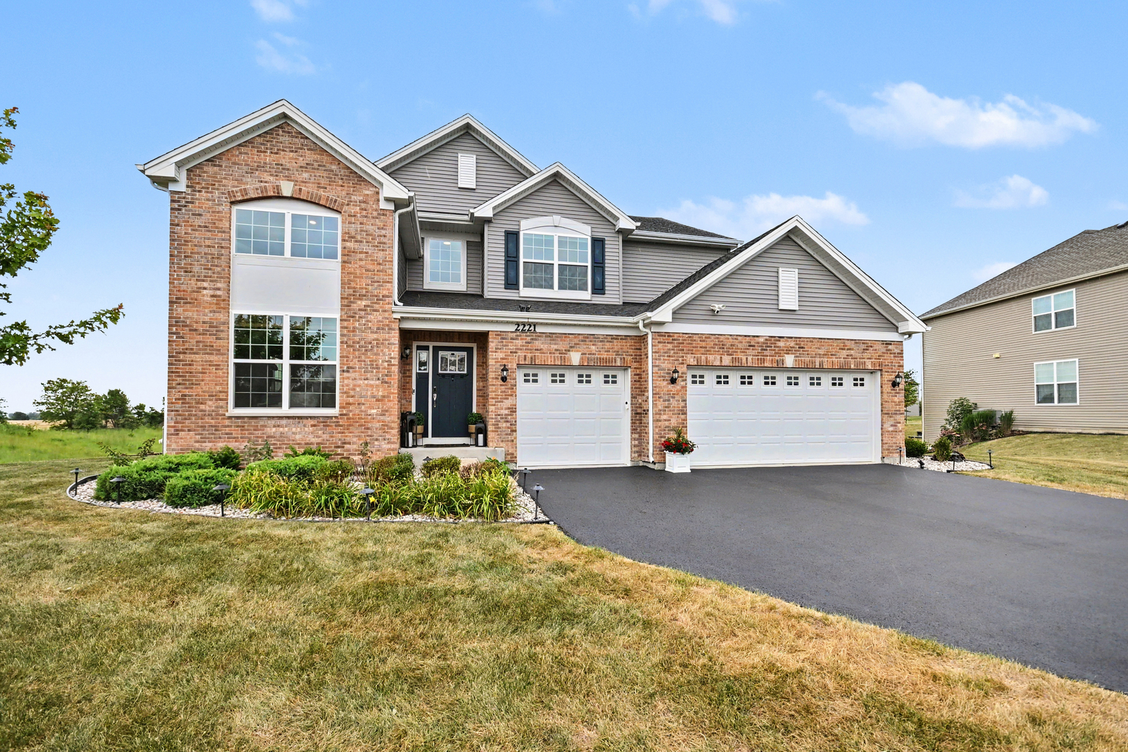43rd image of 2221 Country Hills Dr, Yorkville, IL 60560 | MLS# 12722798
