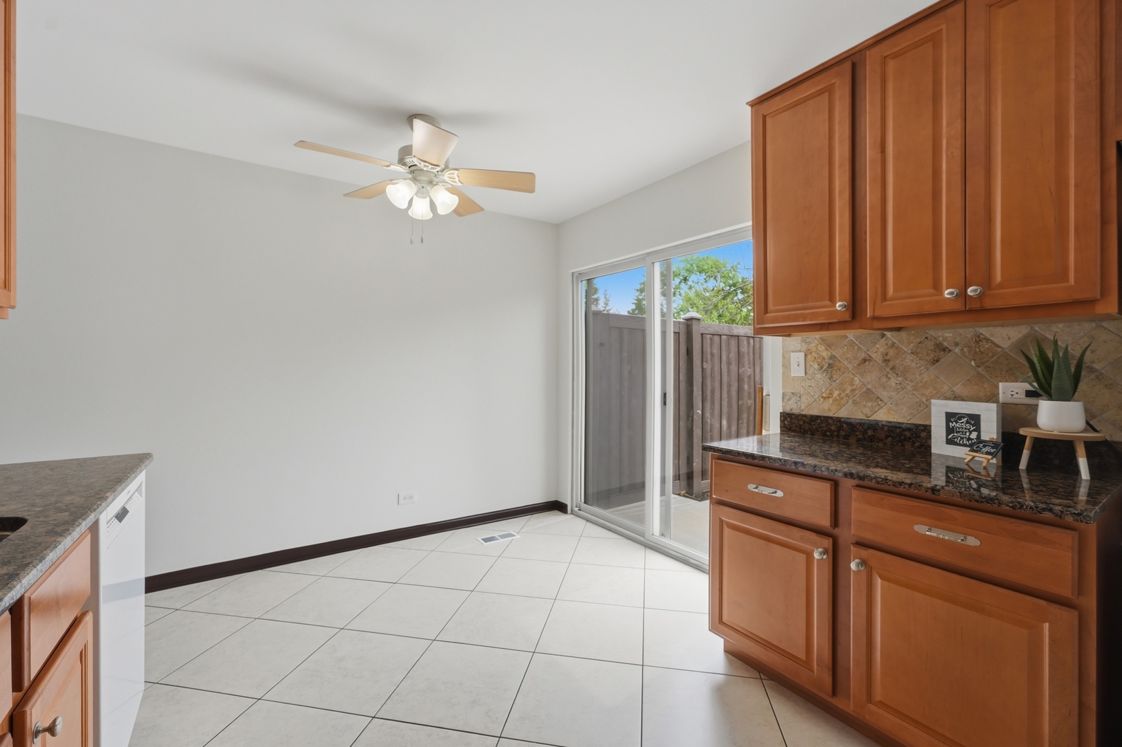 Photo 5 of Single family home for sale at 1148 N Old Brg Rd, Palatine, IL 60067 | MLS# 12722841 | Listing updated on 2026-09-04