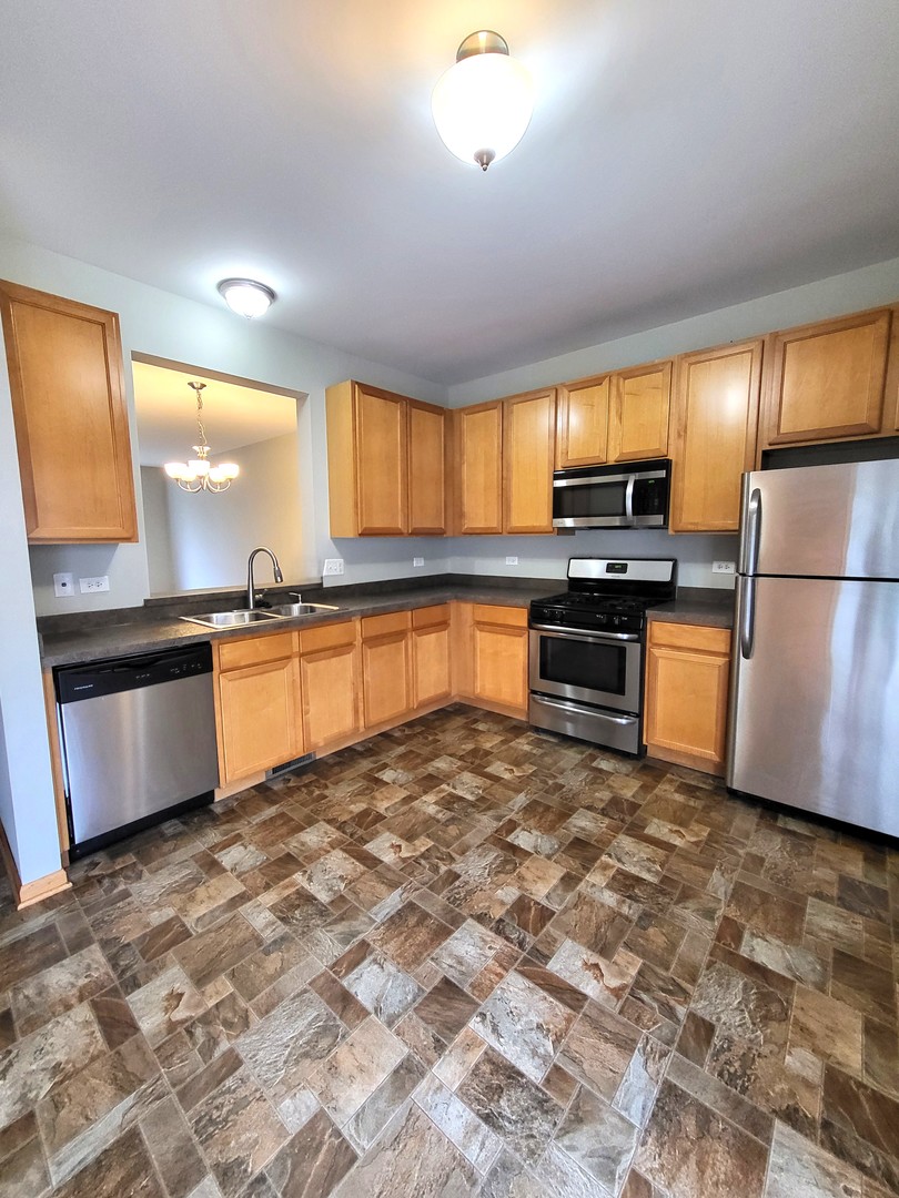 3rd image of 3348 Cameron Dr, Elgin, IL 60124 | MLS# 12722941