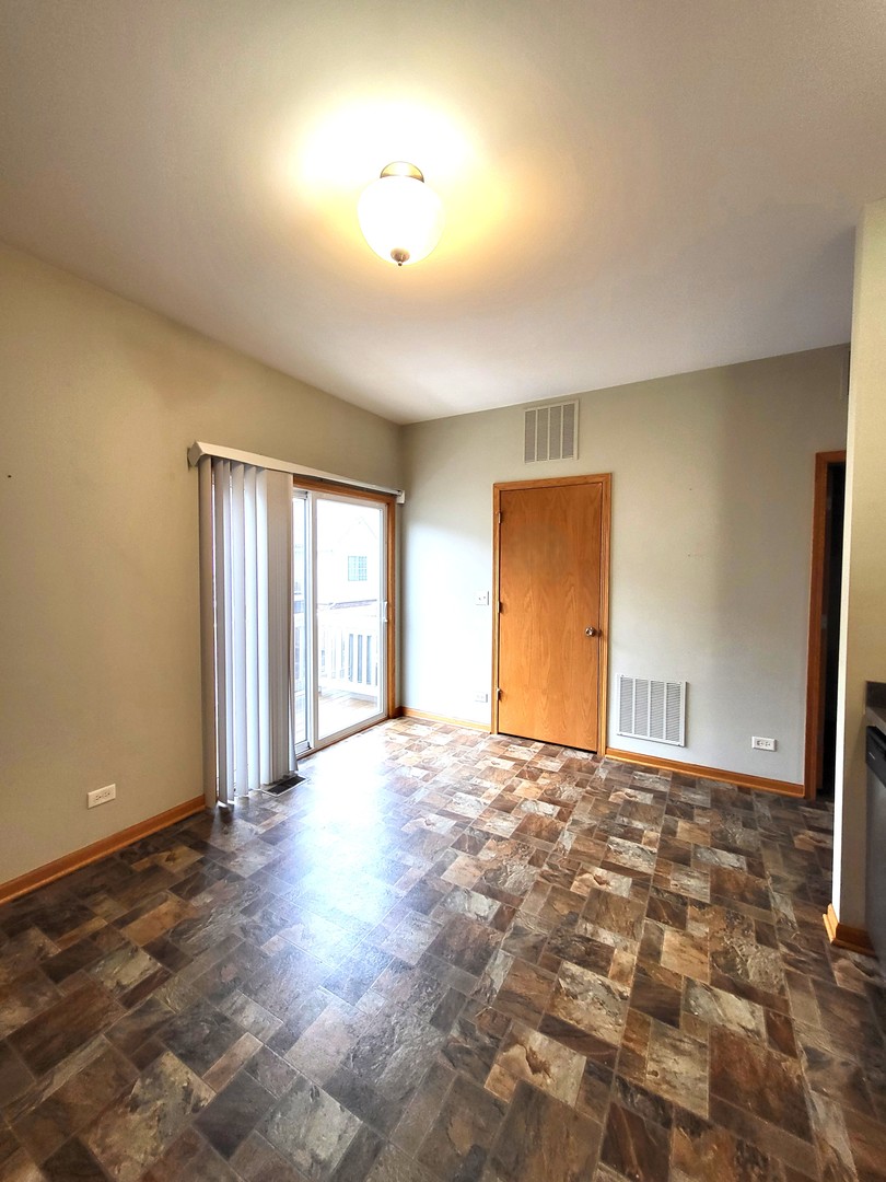 5th image of 3348 Cameron Dr, Elgin, IL 60124 | MLS# 12722941
