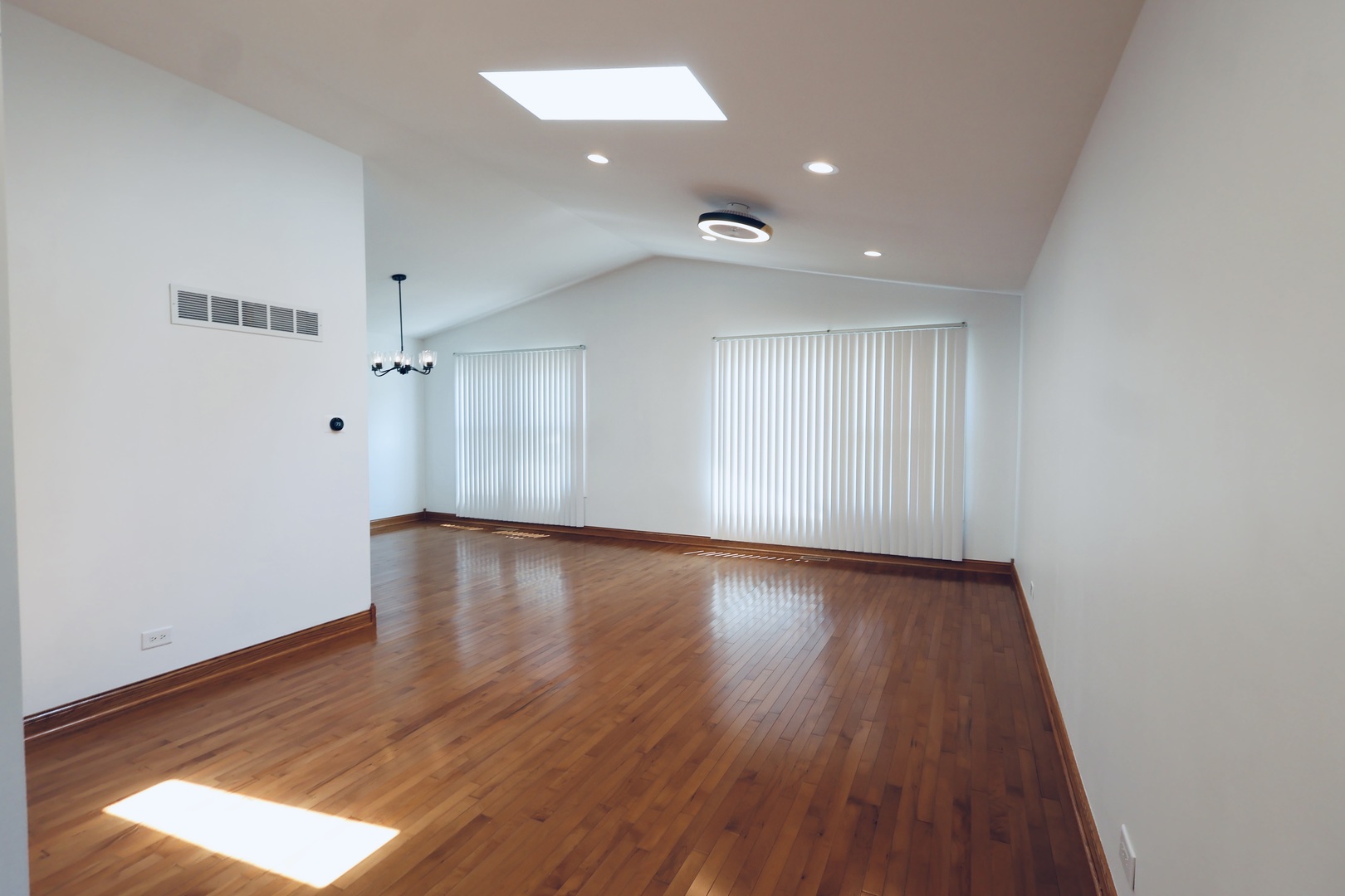 4th image of 1770 Michigan City Rd, Calumet City, IL 60409 | MLS# 12722965