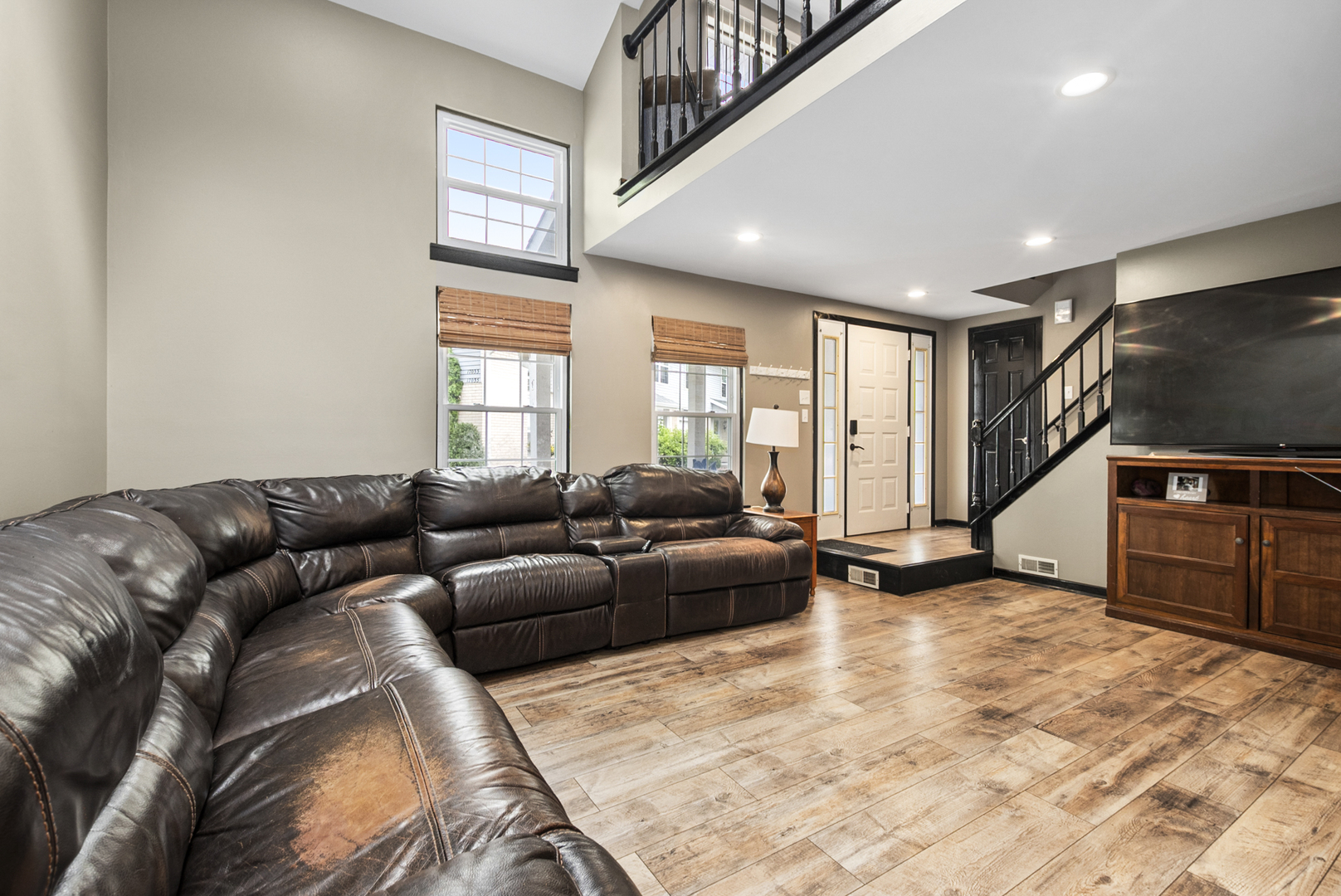 4th image of 17037 E Cir Dr, Tinley Park, IL 60477