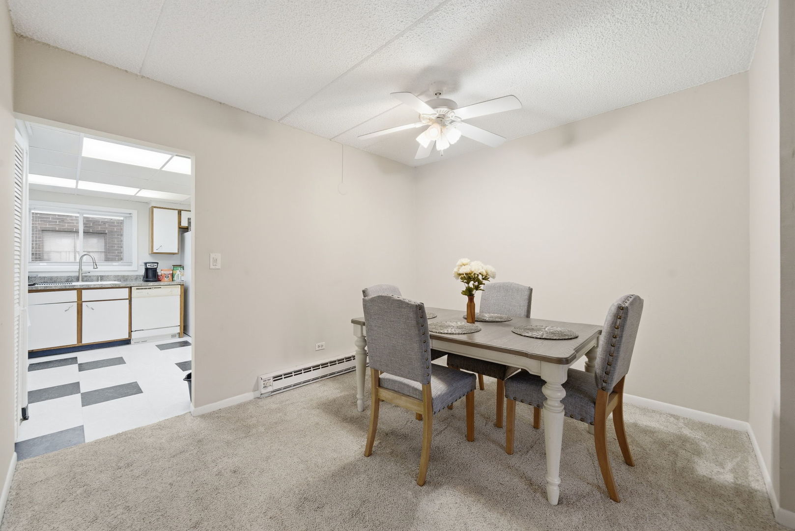 5th image of 940 N Rohlwing Rd #201A, Addison, IL 60101 | MLS# 12723129