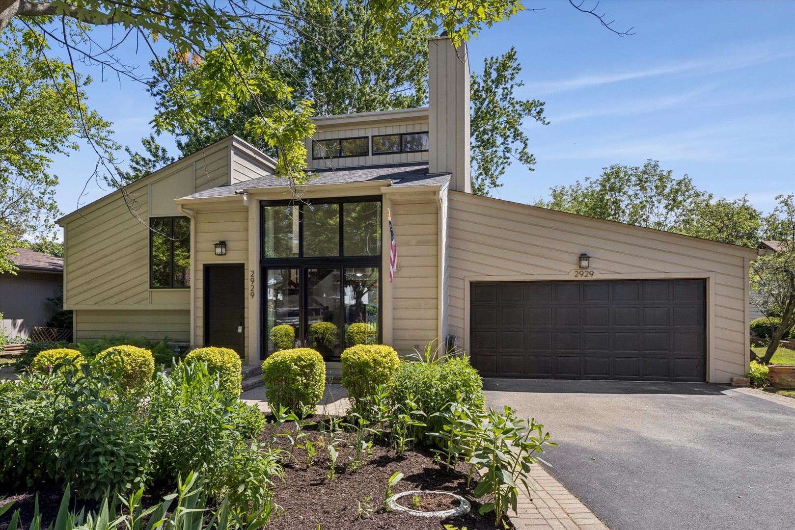 1st image of 2929 Northcreek Dr, Woodridge, IL 60517 | MLS# 12723511