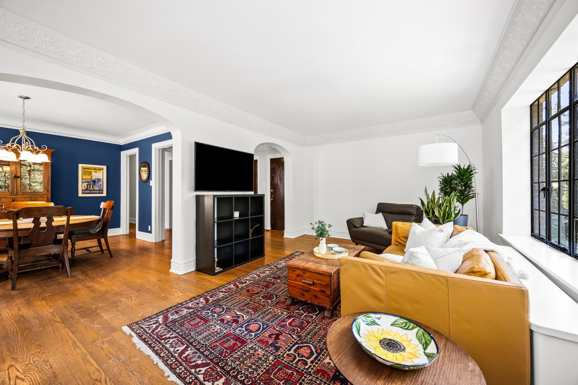 5th image of 1106 Seward St #2E, Evanston, IL 60202 | MLS# 12723572