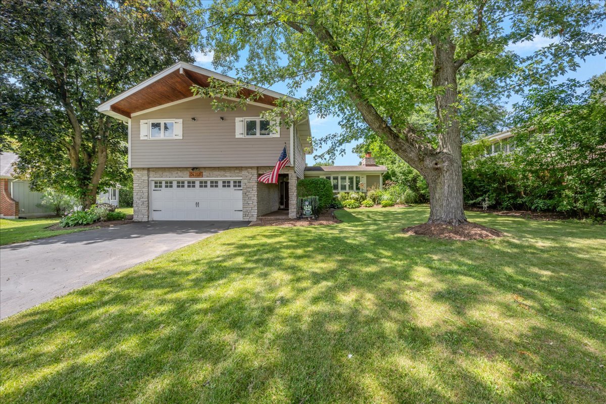 2nd image of S758 Grant St, Winfield, IL 60190 | MLS# 12723715