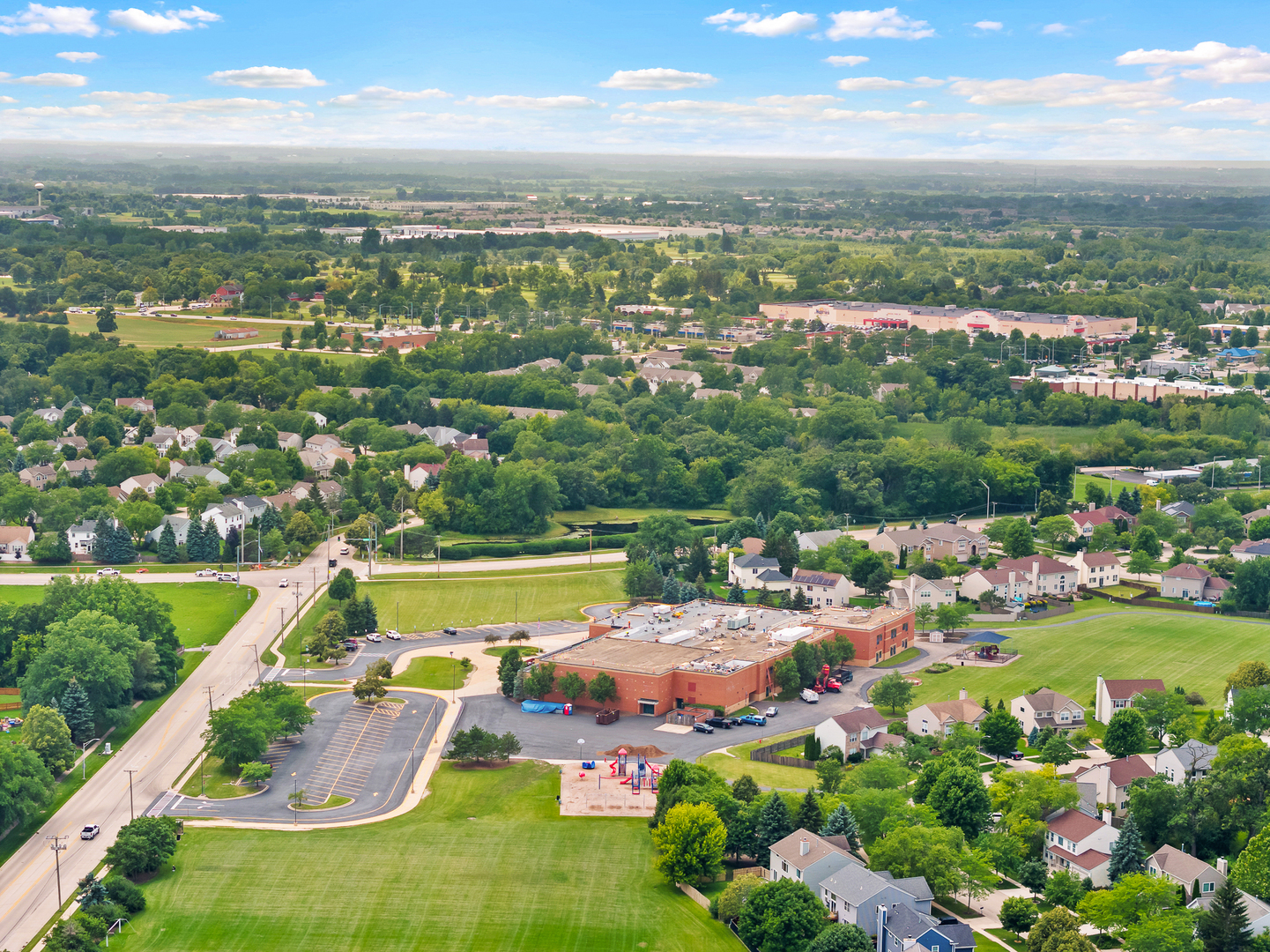 2nd image of 3371 Blue Ridge Dr, Carpentersville, IL 60110