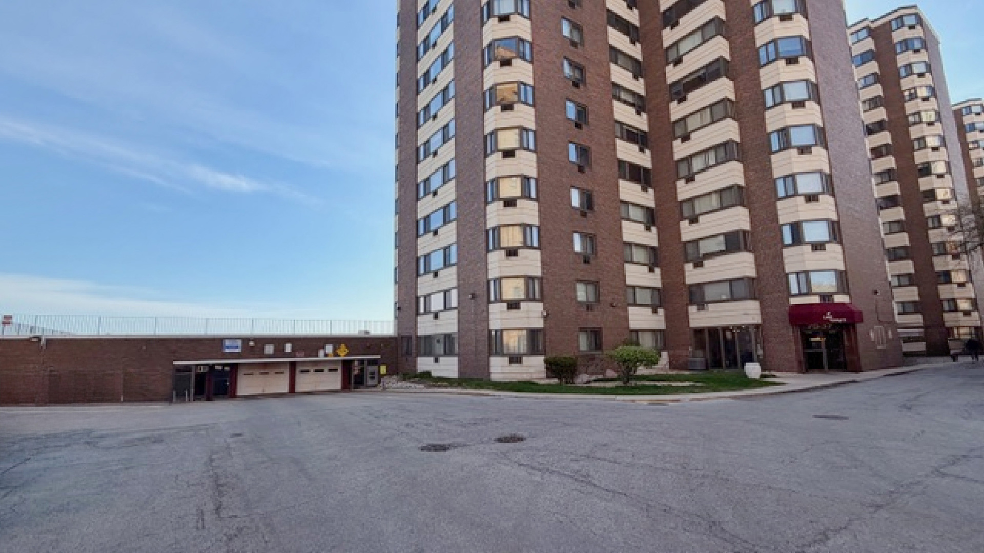 2nd image of 7337 S South Shore Dr #1424, Chicago, IL 60649 | MLS# 12723854