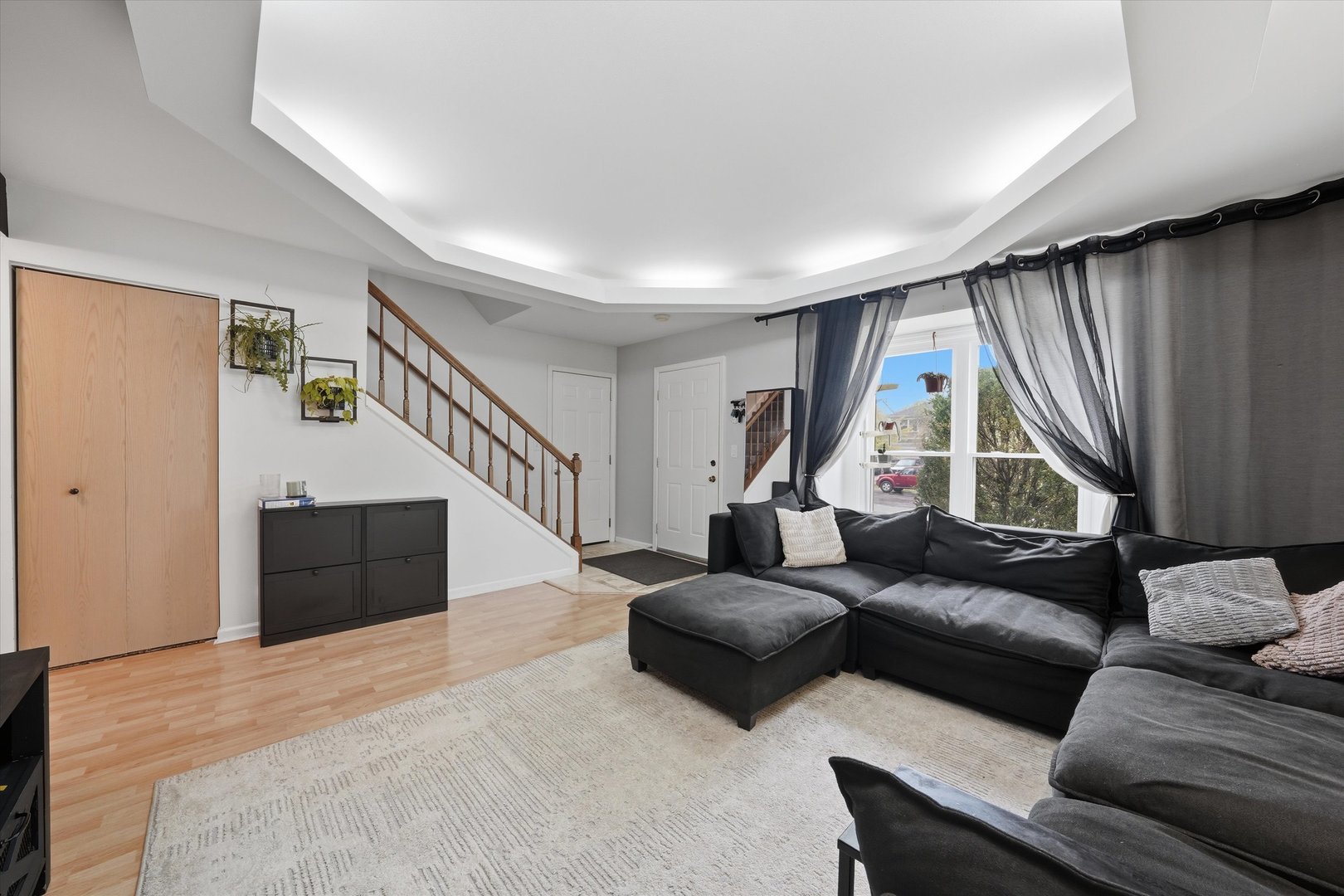 2nd image of 1274 Robin Dr, Carol Stream, IL 60188 | MLS# 12723914