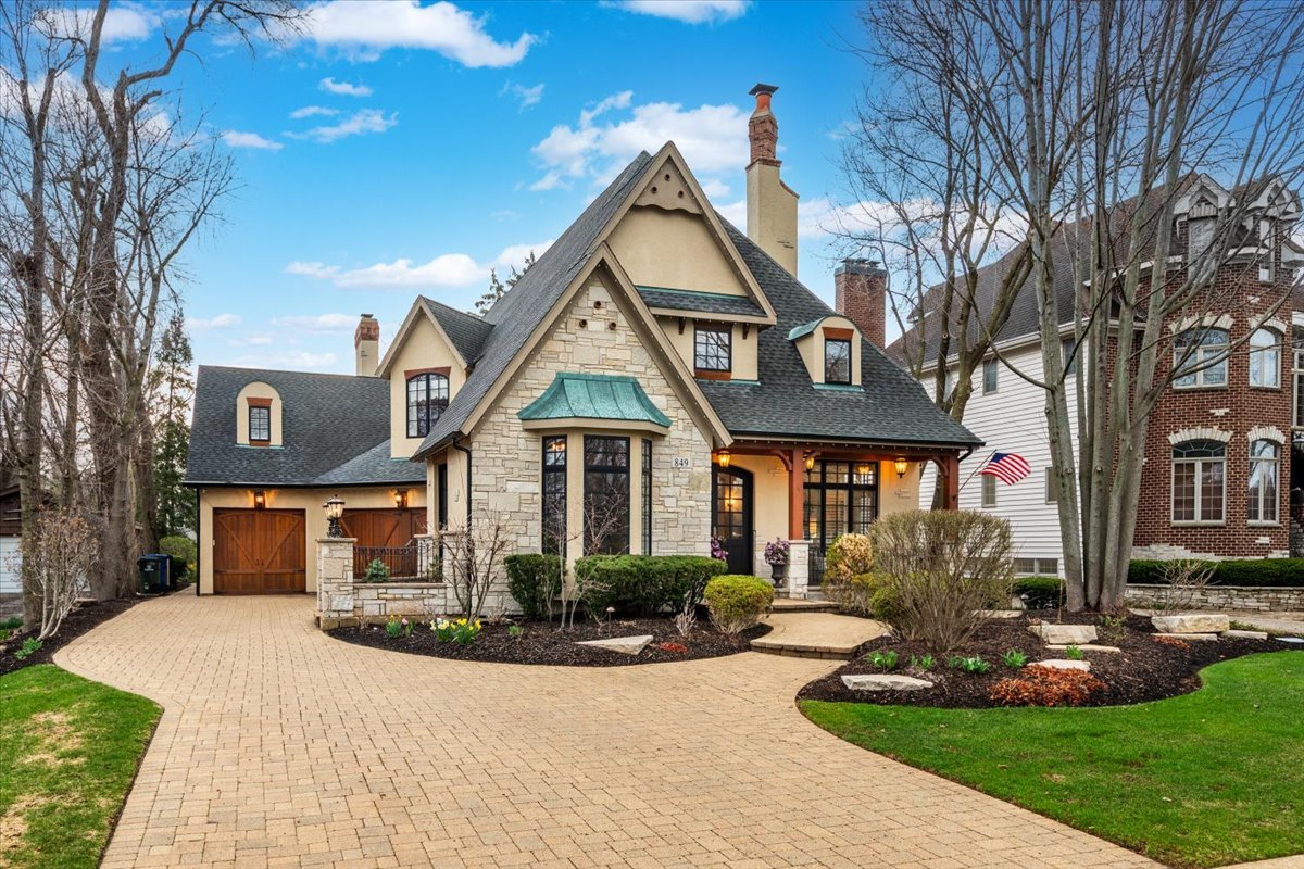 4th image of 849 E Hillside Rd, Naperville, IL 60540 | MLS# 12724004