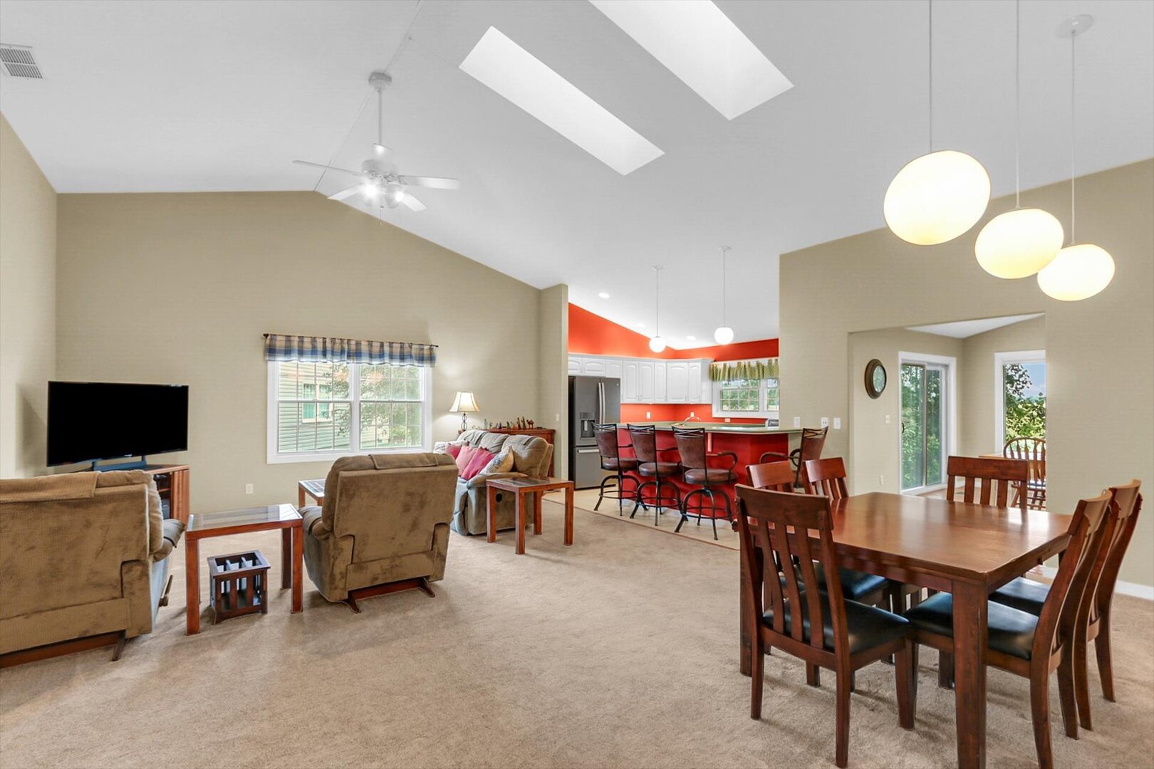 2nd image of 1614 Windward Pt #1, Champaign, IL 61821 | MLS# 12724009