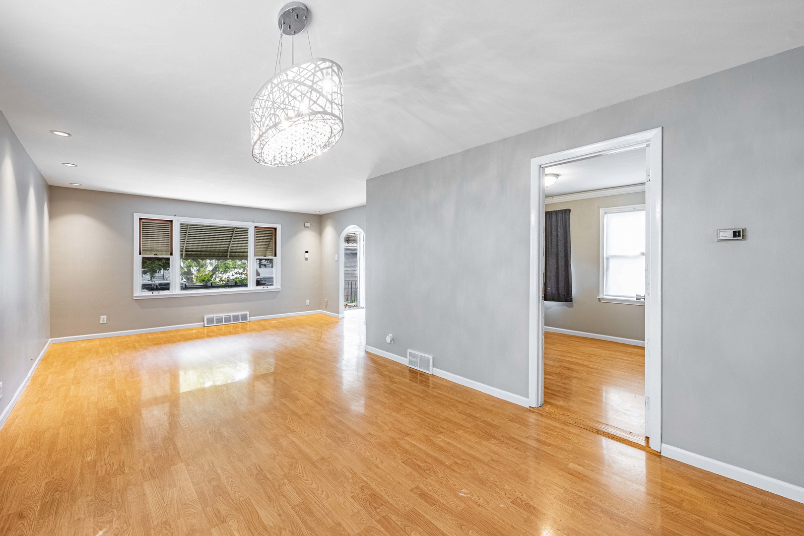 4th image of 647 Forsythe Ave, Calumet City, IL 60409 | MLS# 12724030