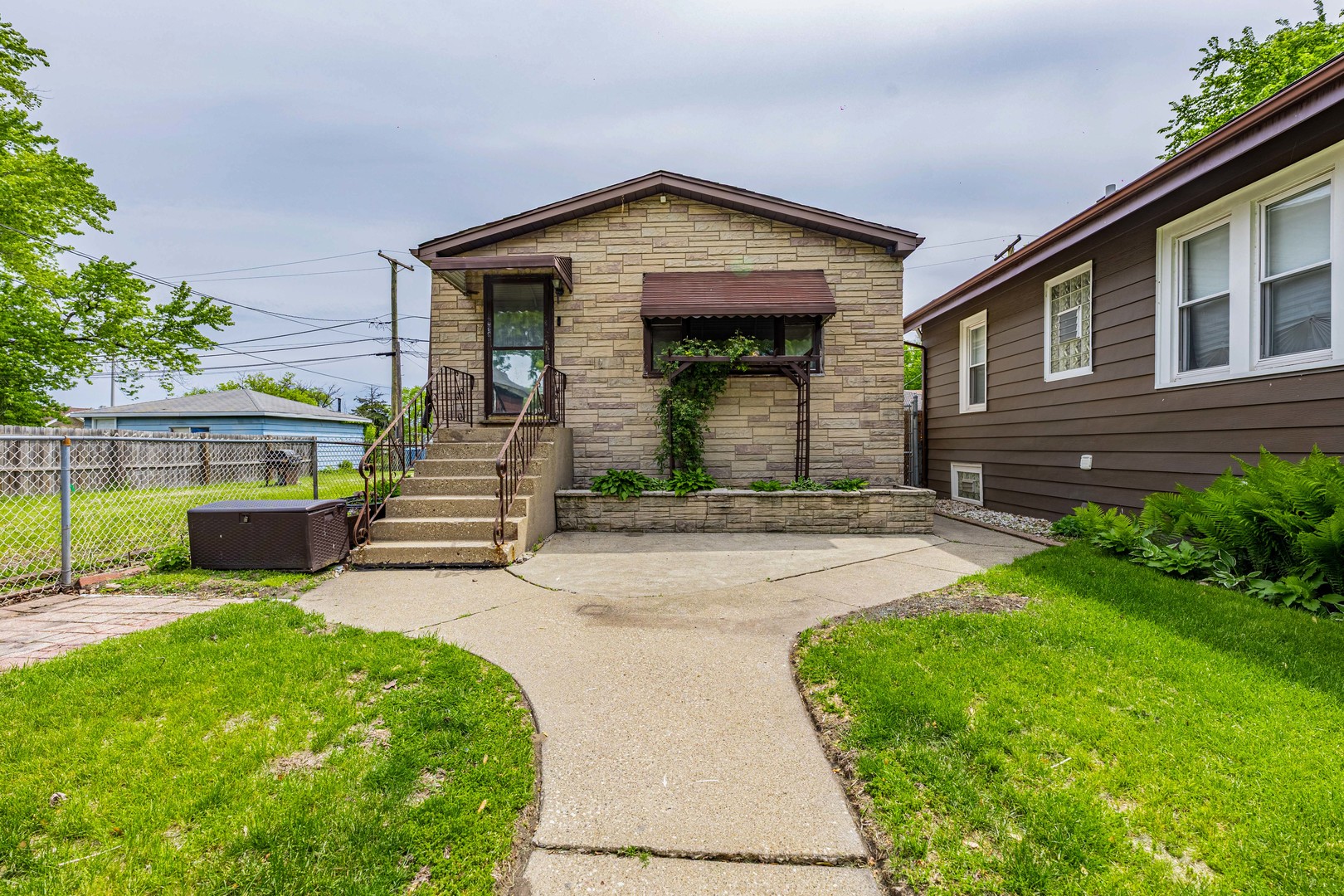 2nd image of 647 Forsythe Ave, Calumet City, IL 60409 | MLS# 12724030