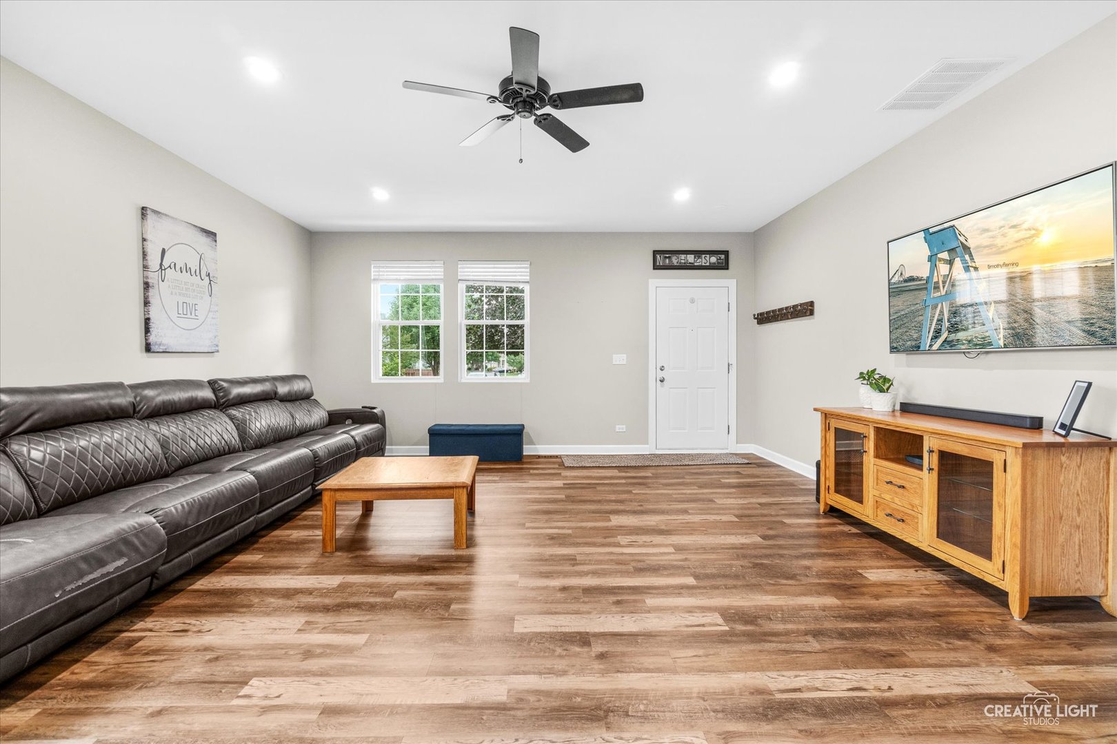 3rd image of 830 Valley Stream Dr, Pingree Grove, IL 60140 | MLS# 12724209