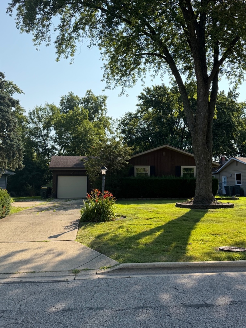 1st image of 381 N Silverleaf Blvd, Carol Stream, IL 60188 | MLS# 12724307