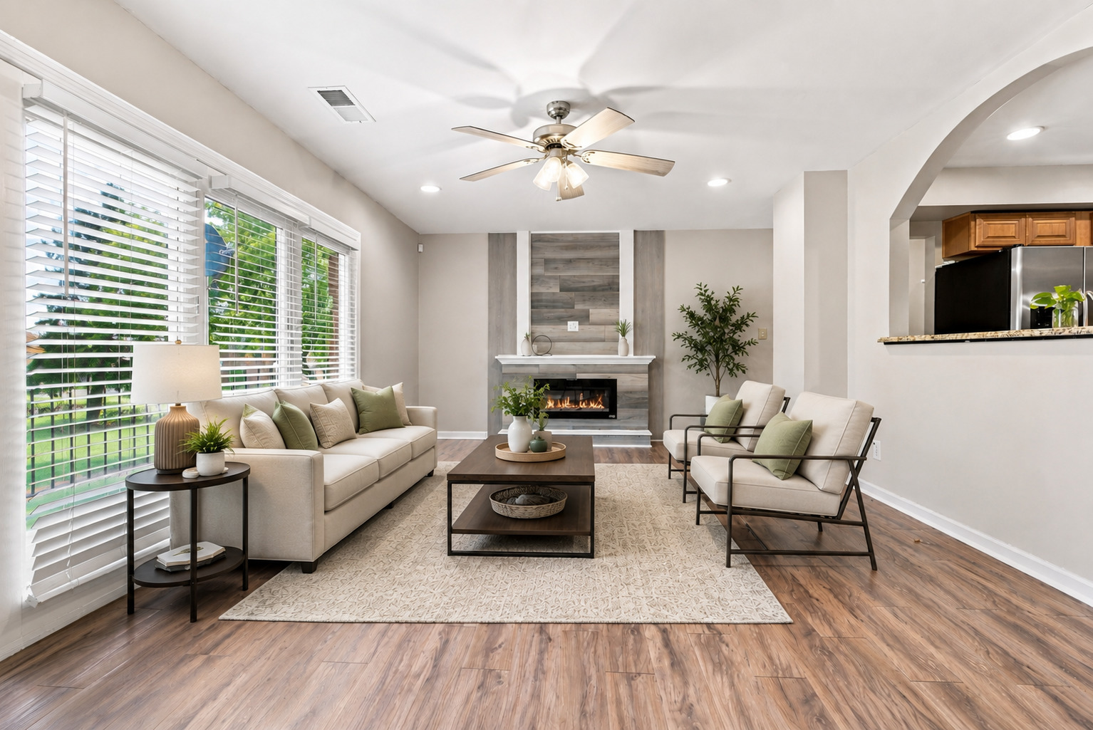 3rd image of 1100 N Farnsworth Ave, Aurora, IL 60505