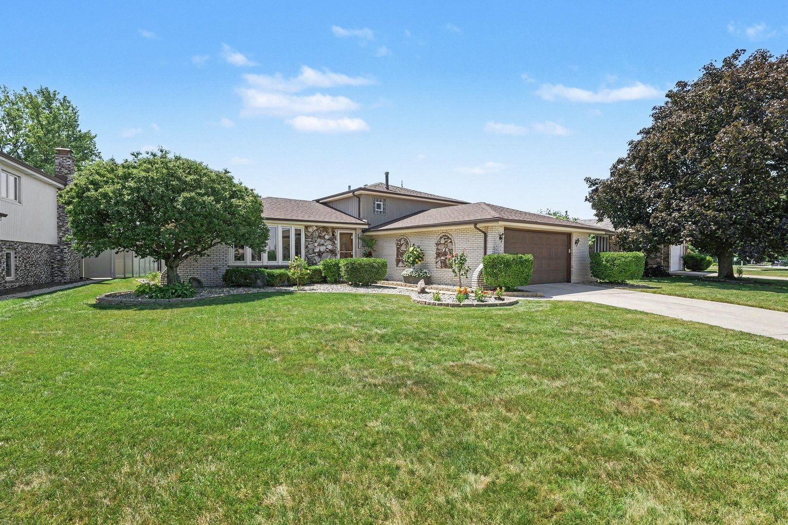 1st image of 8507 167th St, Tinley Park, IL 60487 | MLS# 12724558
