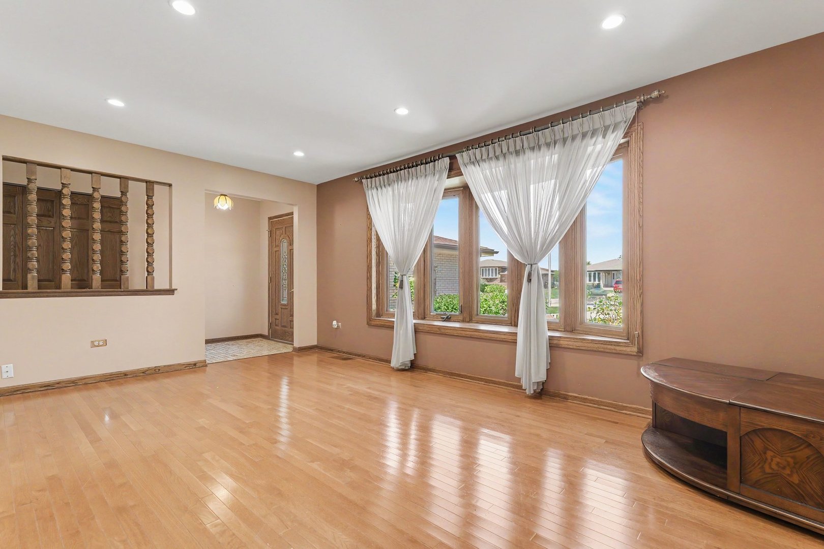 4th image of 8507 167Th St, Tinley Park, IL 60487 | MLS# 12724558