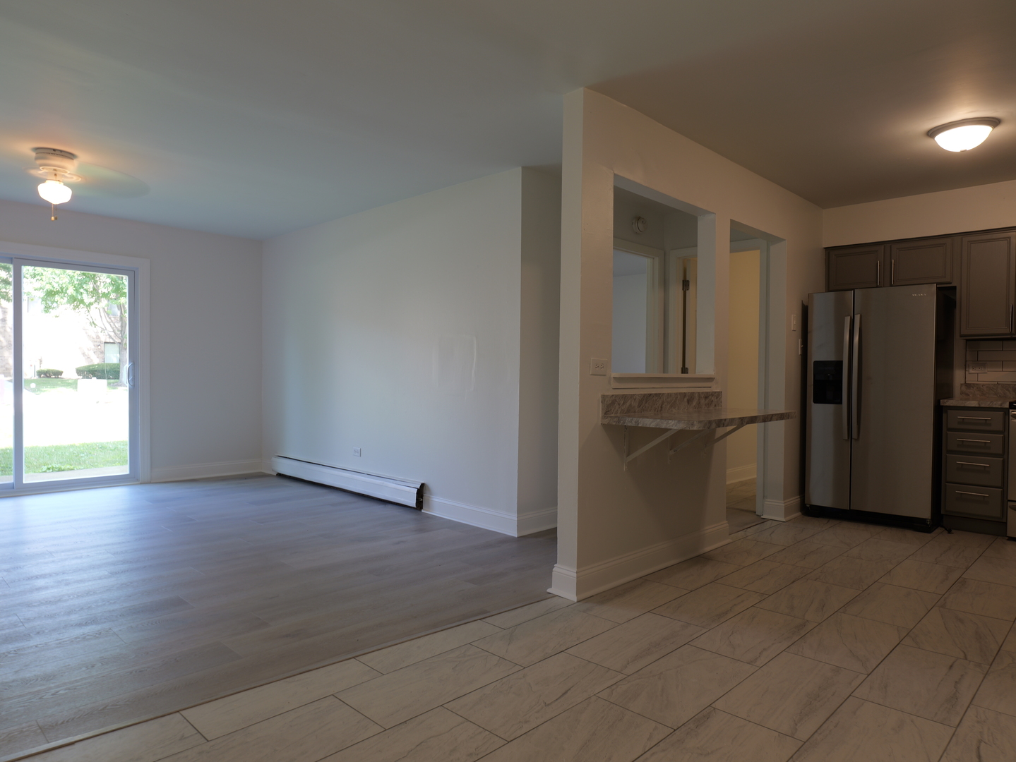 4th image of 143 W Elk Trl, Carol Stream, IL 60188