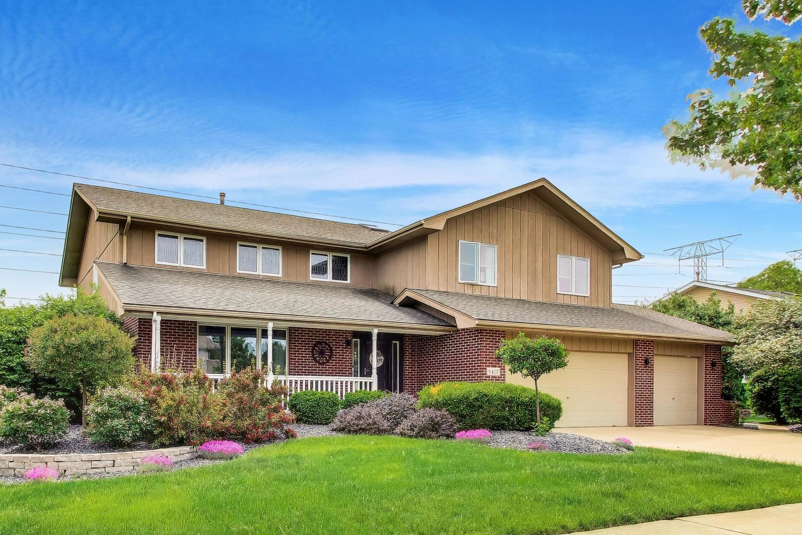 3rd image of 8407 Brookside Glen Dr, Tinley Park, IL 60487 | MLS# 12724724