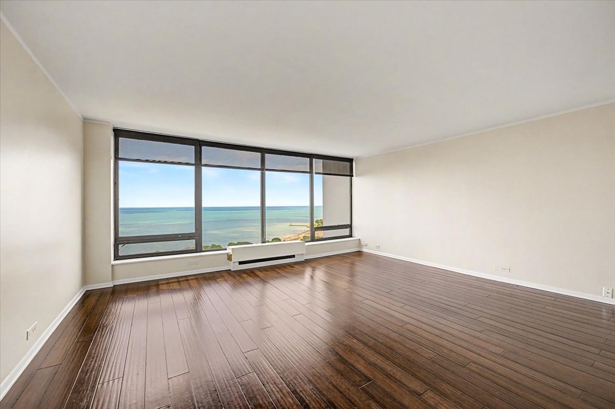 4th image of 5445 N Sheridan Rd #2506, Chicago, IL 60640 | MLS# 12724922