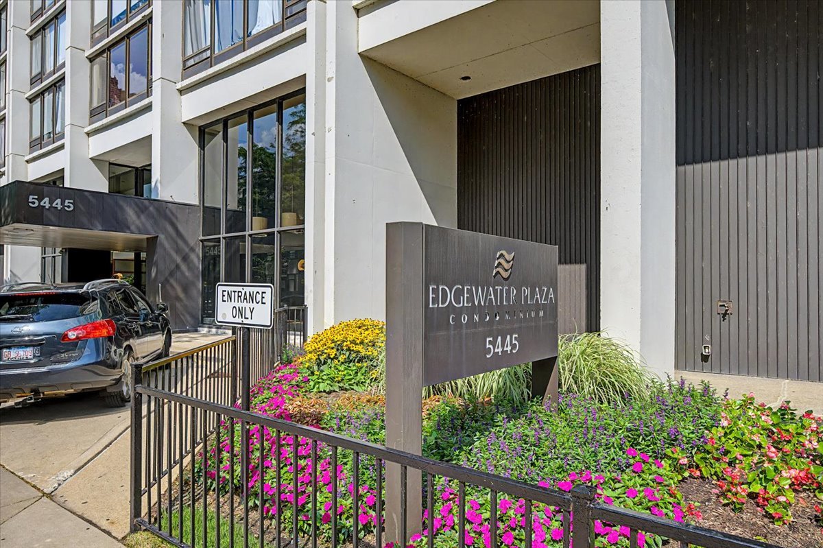 2nd image of 5445 N Sheridan Rd #2506, Chicago, IL 60640 | MLS# 12724922