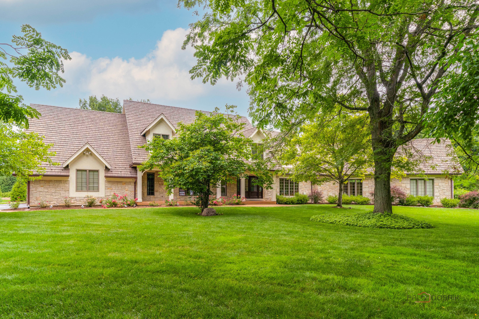 2nd image of 222 W Old Mill Rd, Lake Forest, IL 60045 | MLS# 12725059