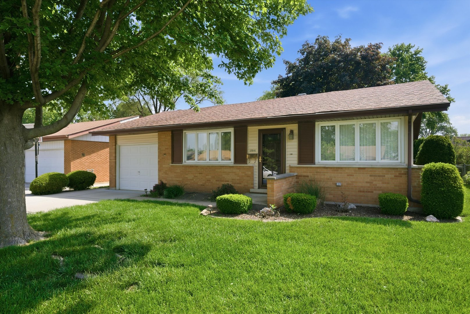 2nd image of 12841 Terrace Ln, Crestwood, IL 60418 | MLS# 12725085